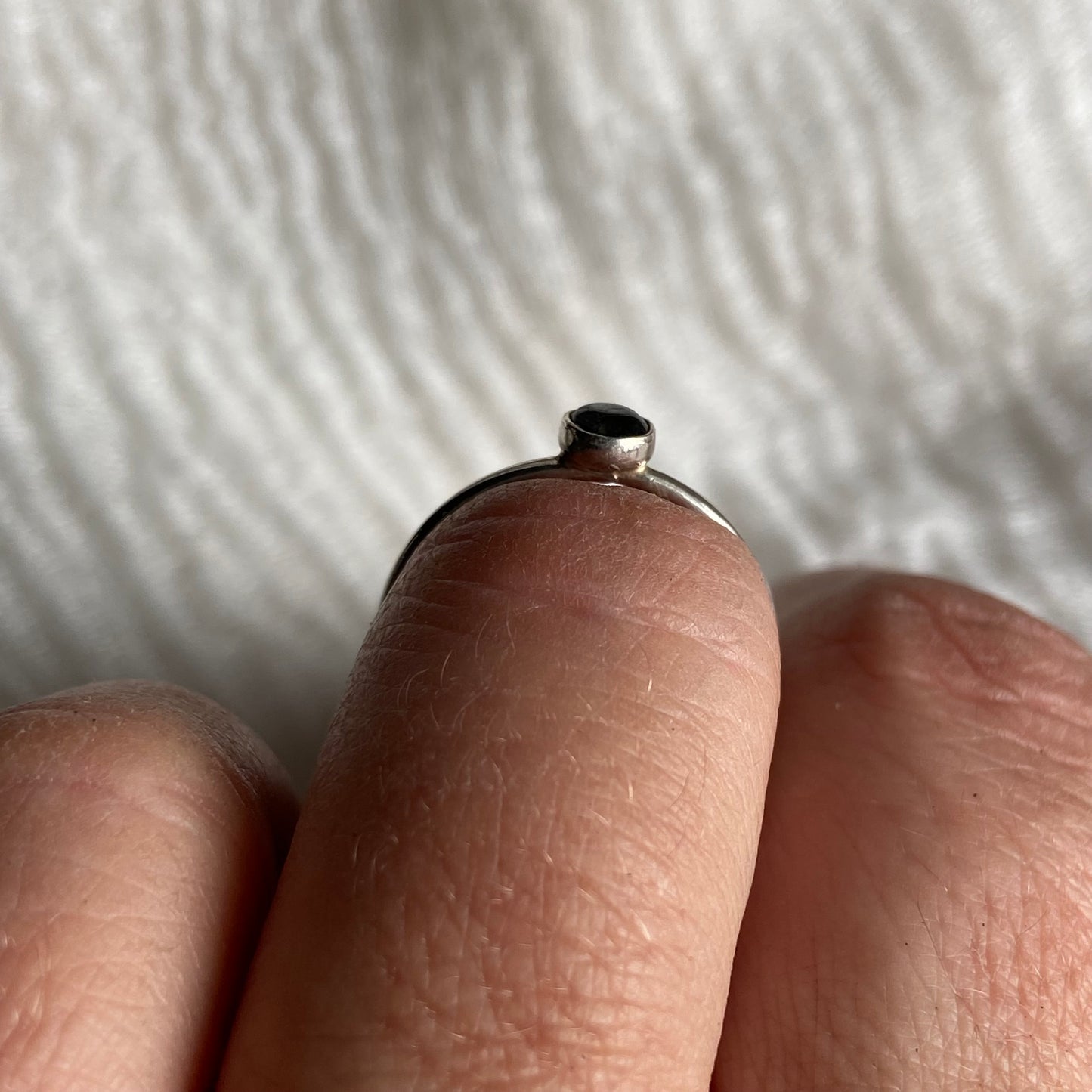 Sterling Silver Ring - R69 Size - 6.5