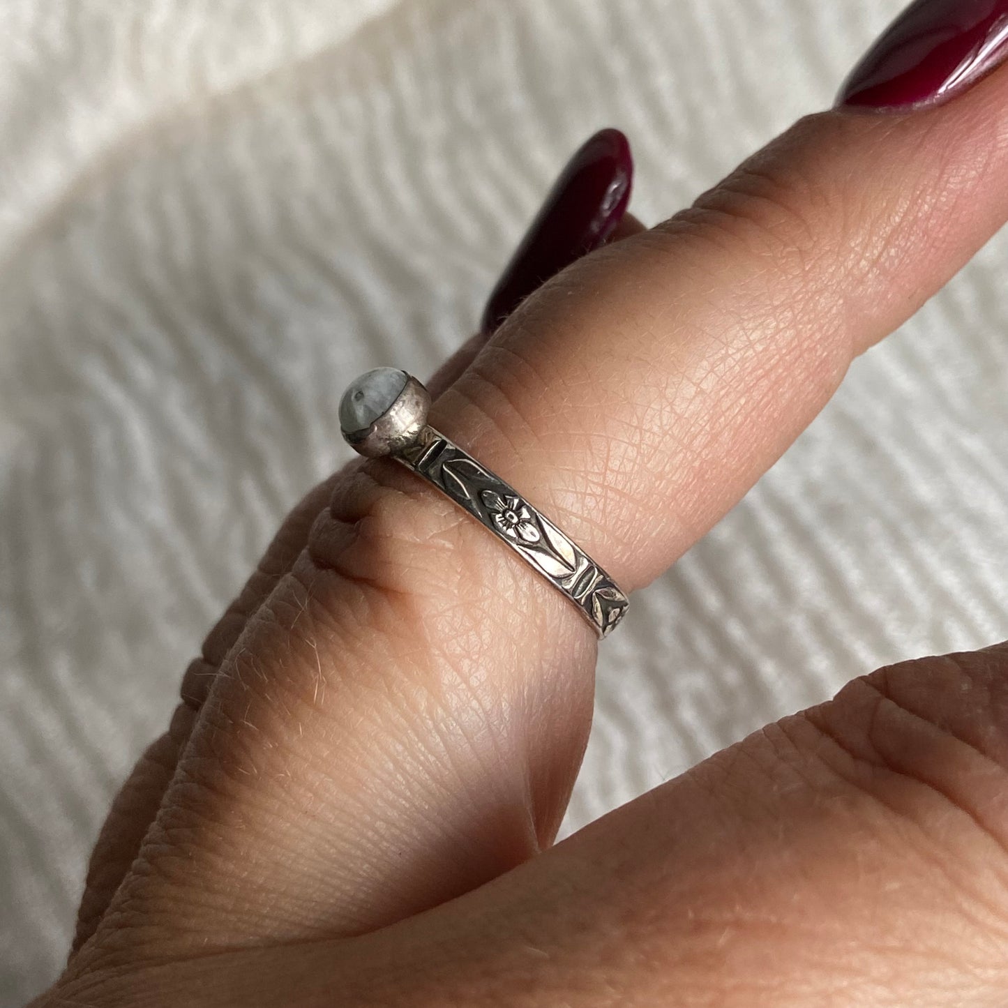 Sterling Silver Ring - R119 Size - 7