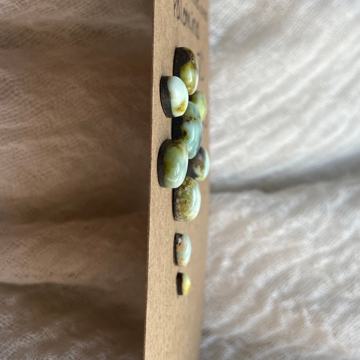 Palomino Cabochon - P015