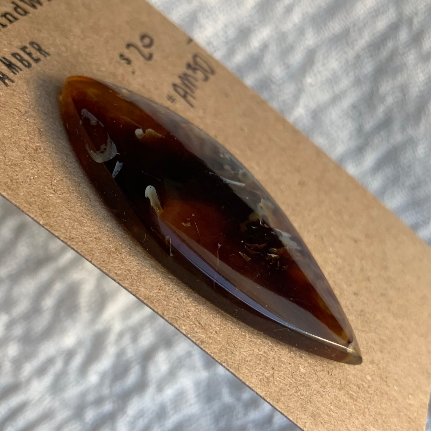 Amber Cabochon AM30
