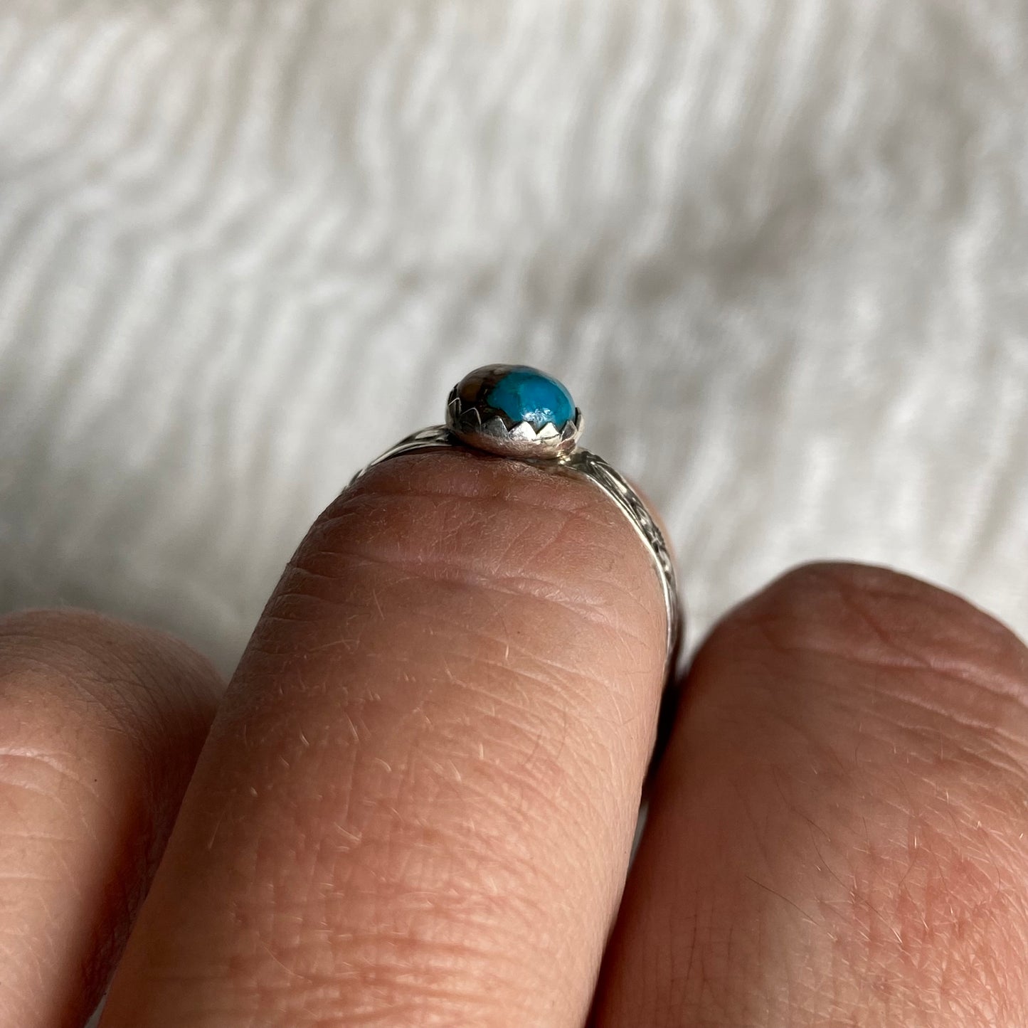 Sterling Silver Ring - R114 Size - 7