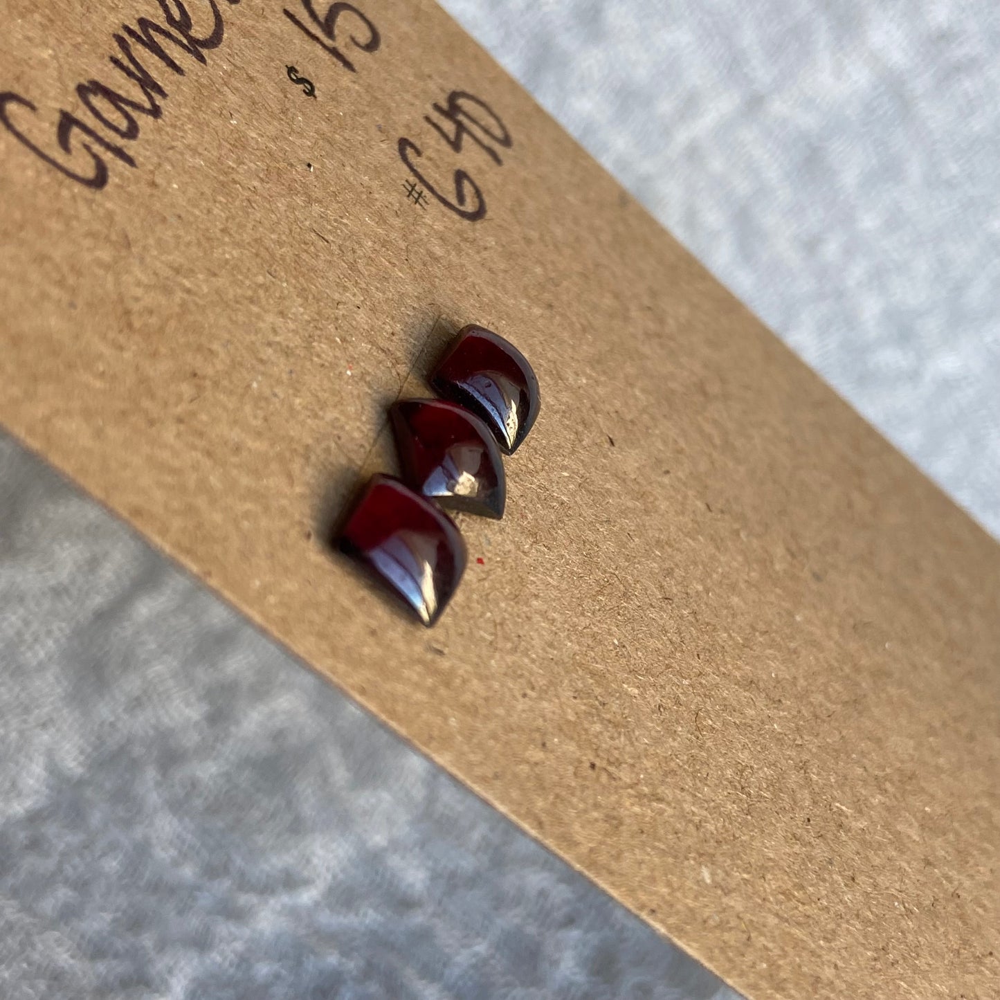 Garnet Cabochon - G40