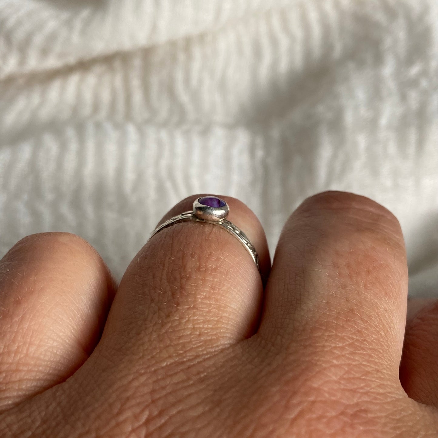 Sterling Silver Ring - R120 Size - 7.5