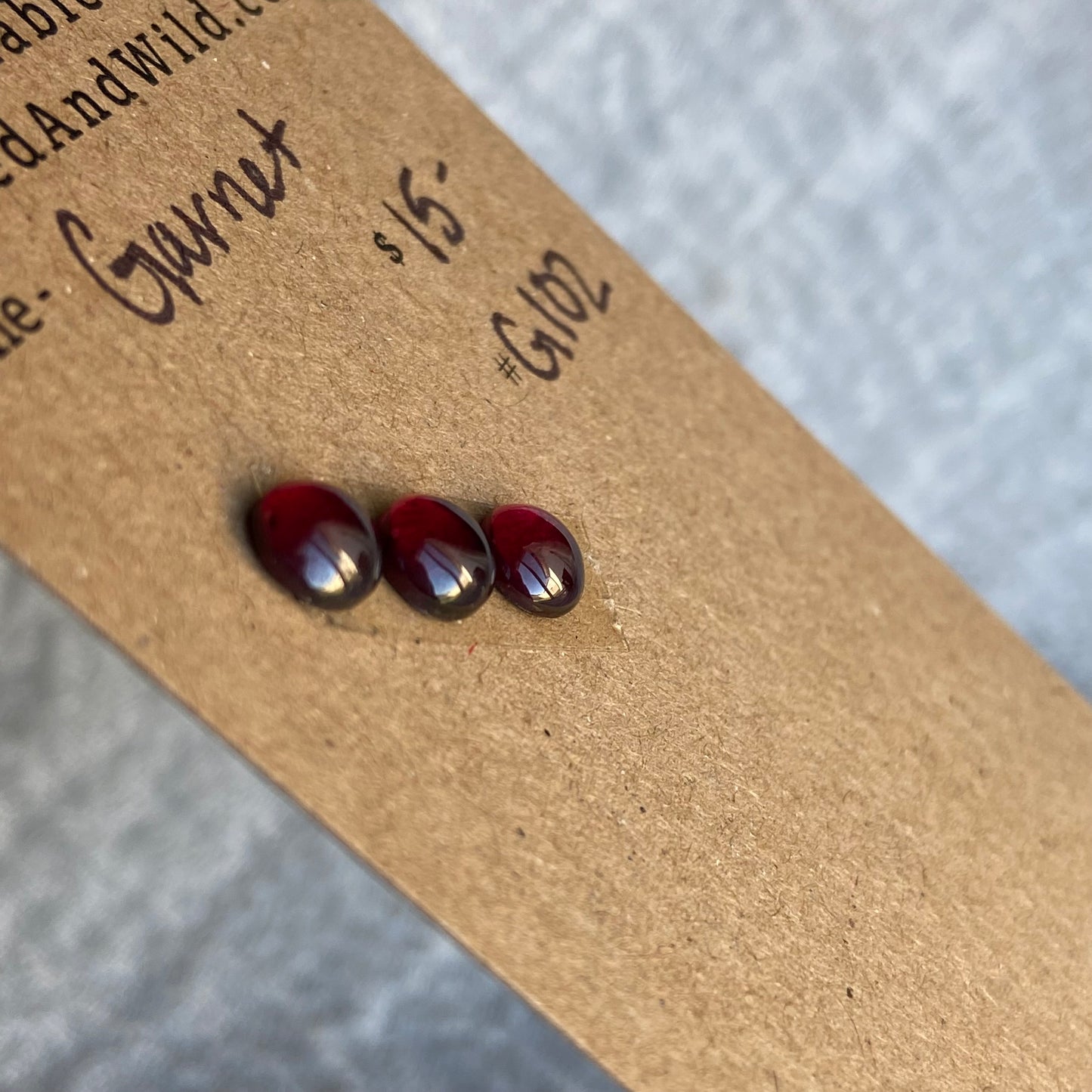 Garnet Cabochon - G102