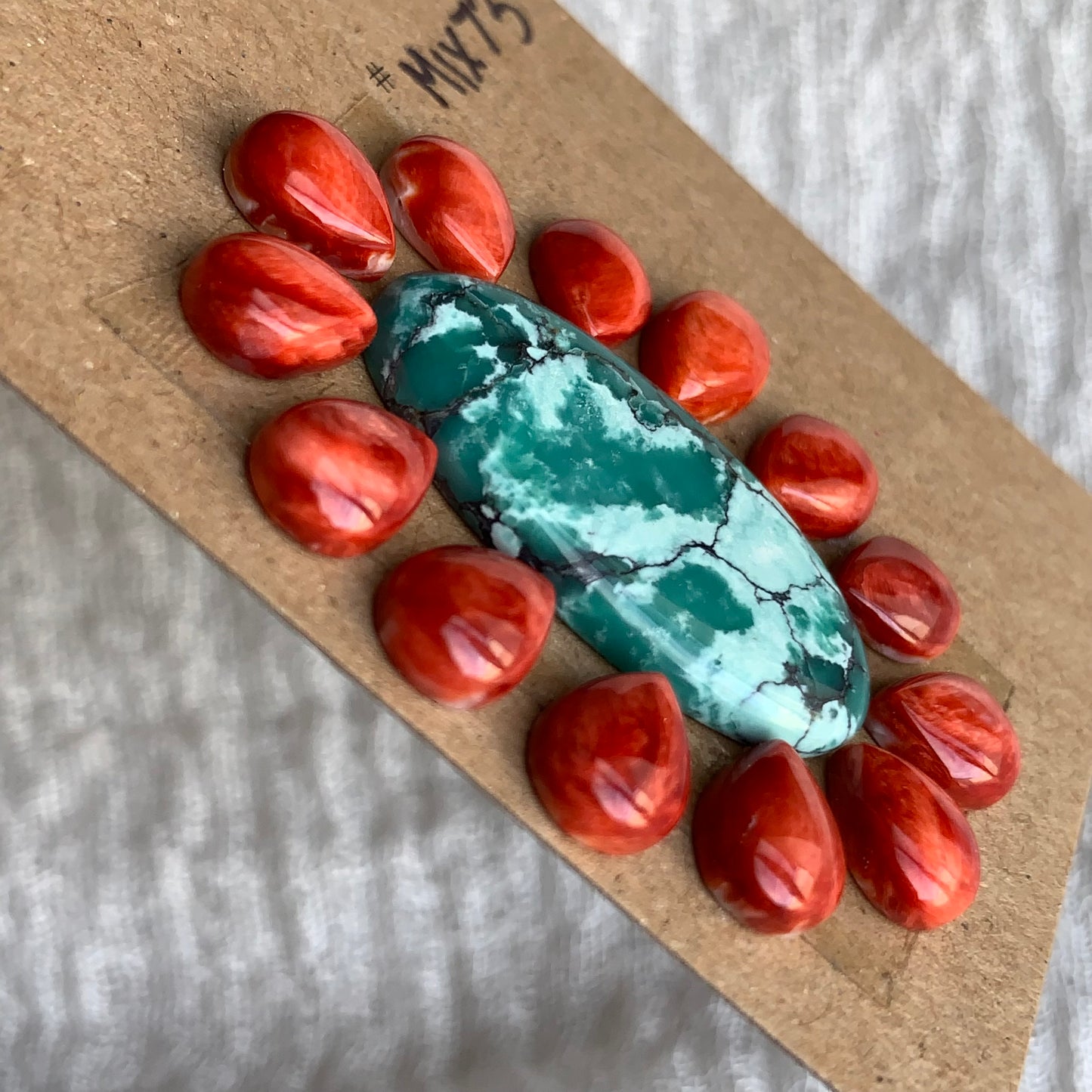 Oystershell - Hubei Turquoise Cabochon - MIX73