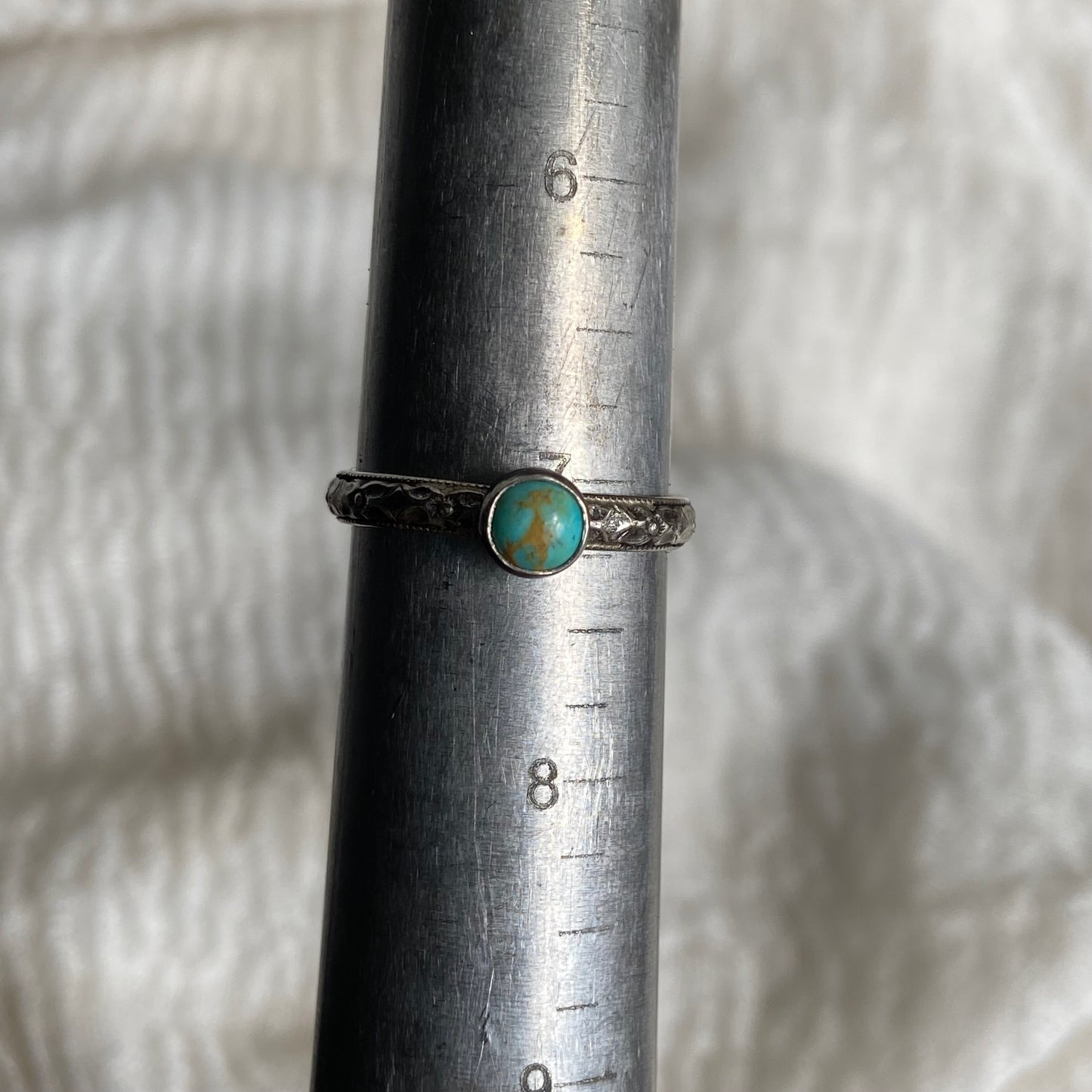 Sterling Silver Ring - R106 Size - 7