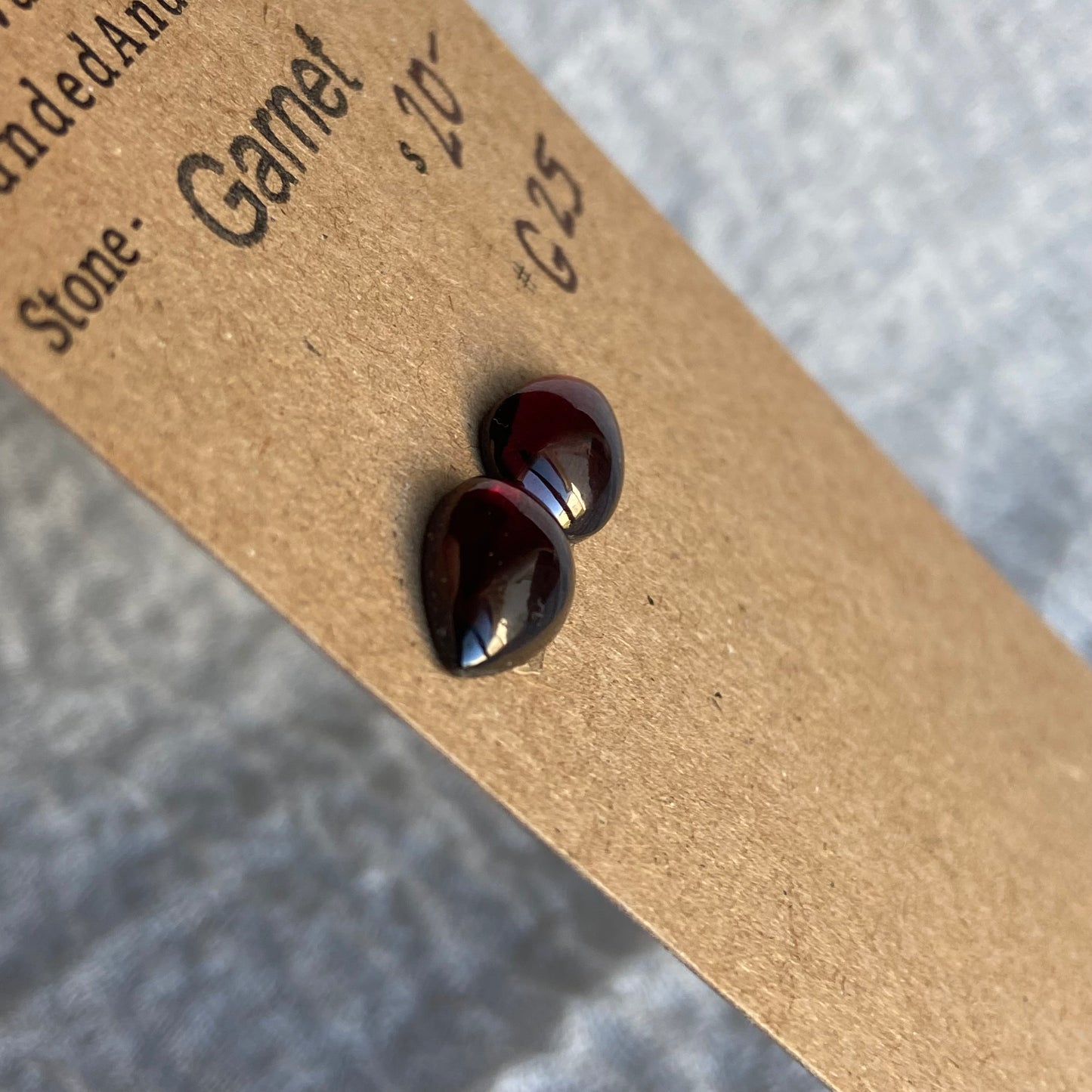 Garnet Cabochon - G25
