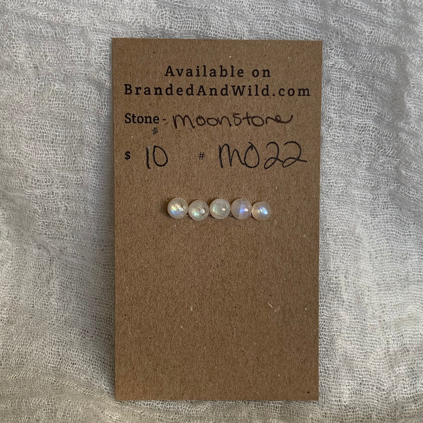 Moonstone cabochon - M022