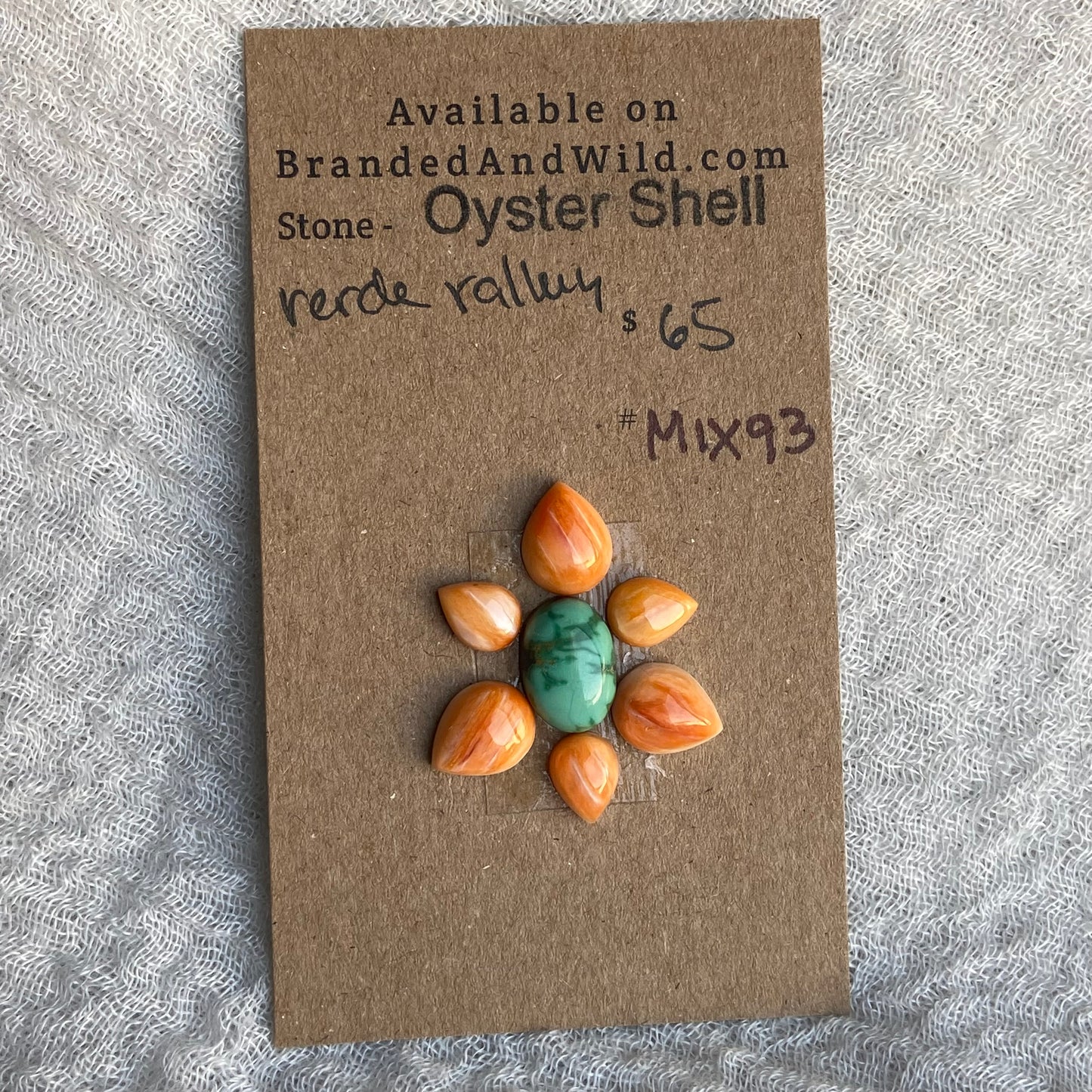 Verde Valley / Oyster Shell Cabochon - Mix93