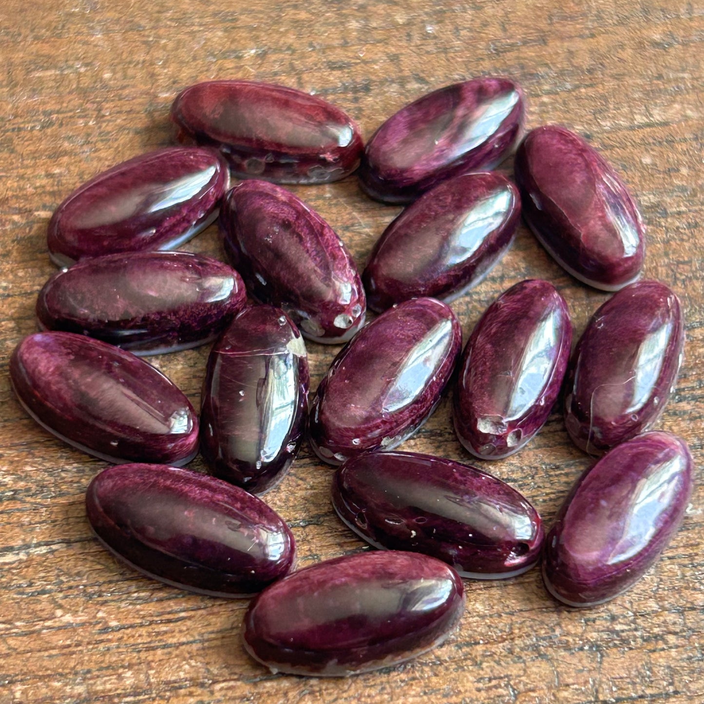 Purple Oyster Shell 7x14mm