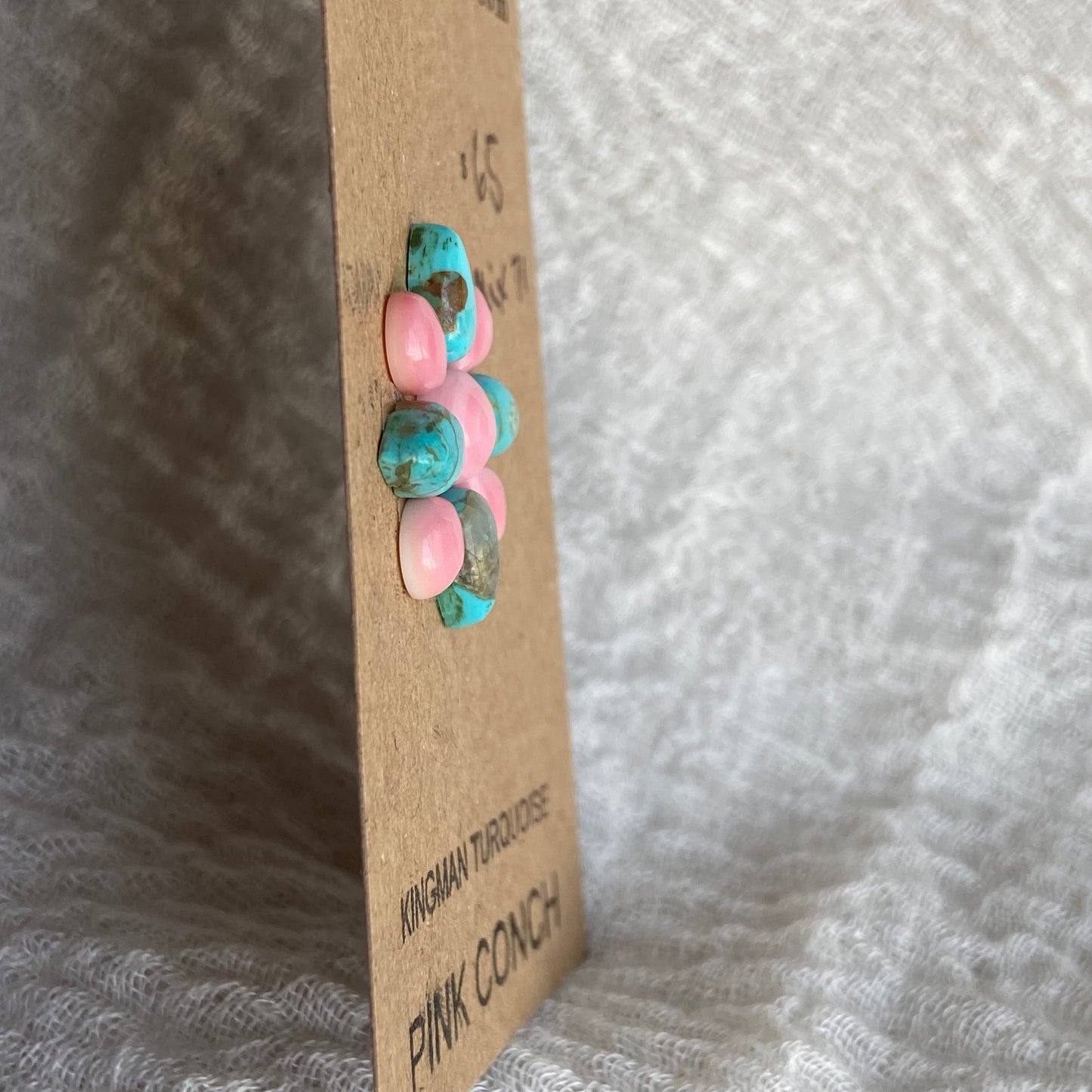 Pink Conch - Kingman Turquoise Cabochon - MIX71