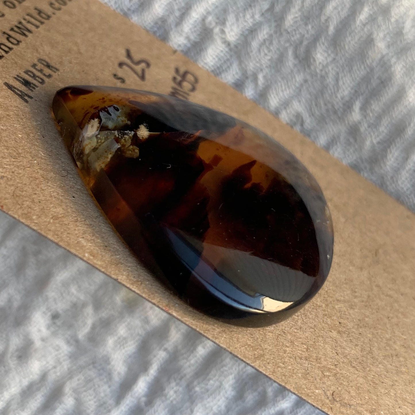 Amber Cabochon AM55