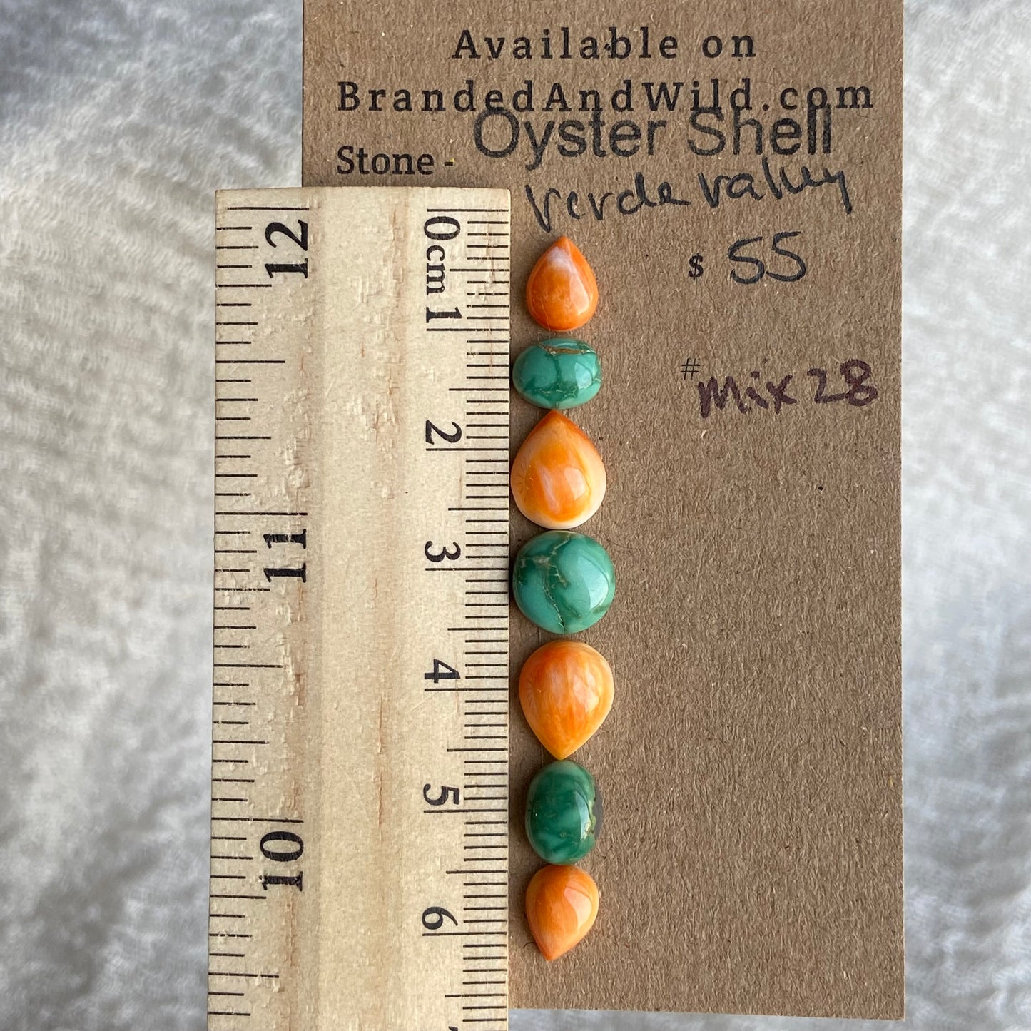 Verde Valley / Oyster Shell Cabochon - Mix28