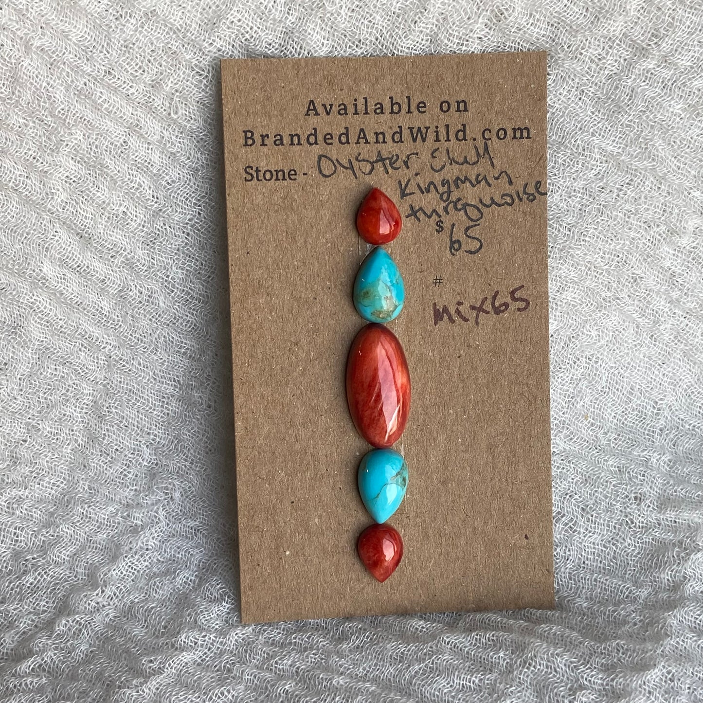Oystershell - Kingman Turquoise Cabochon - MIX65
