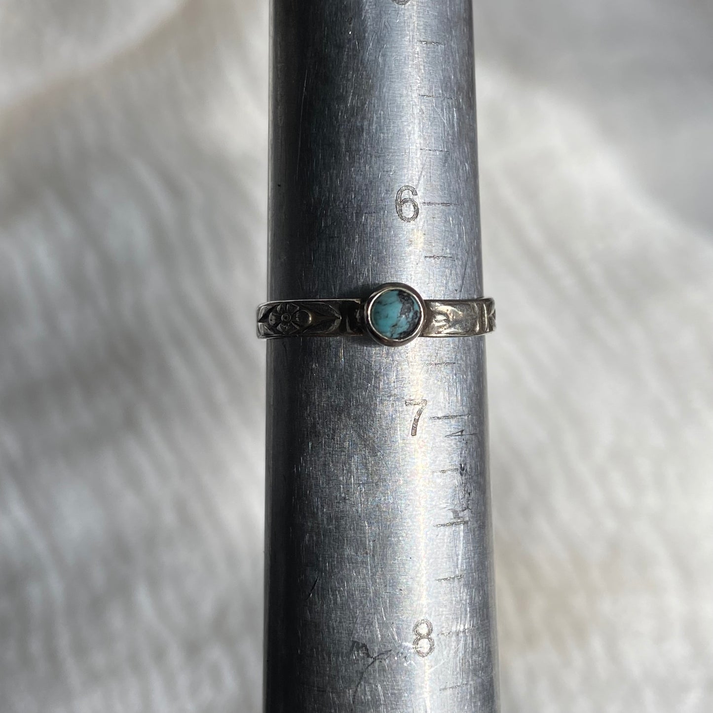 Sterling Silver Ring - R64 Size - 6.5