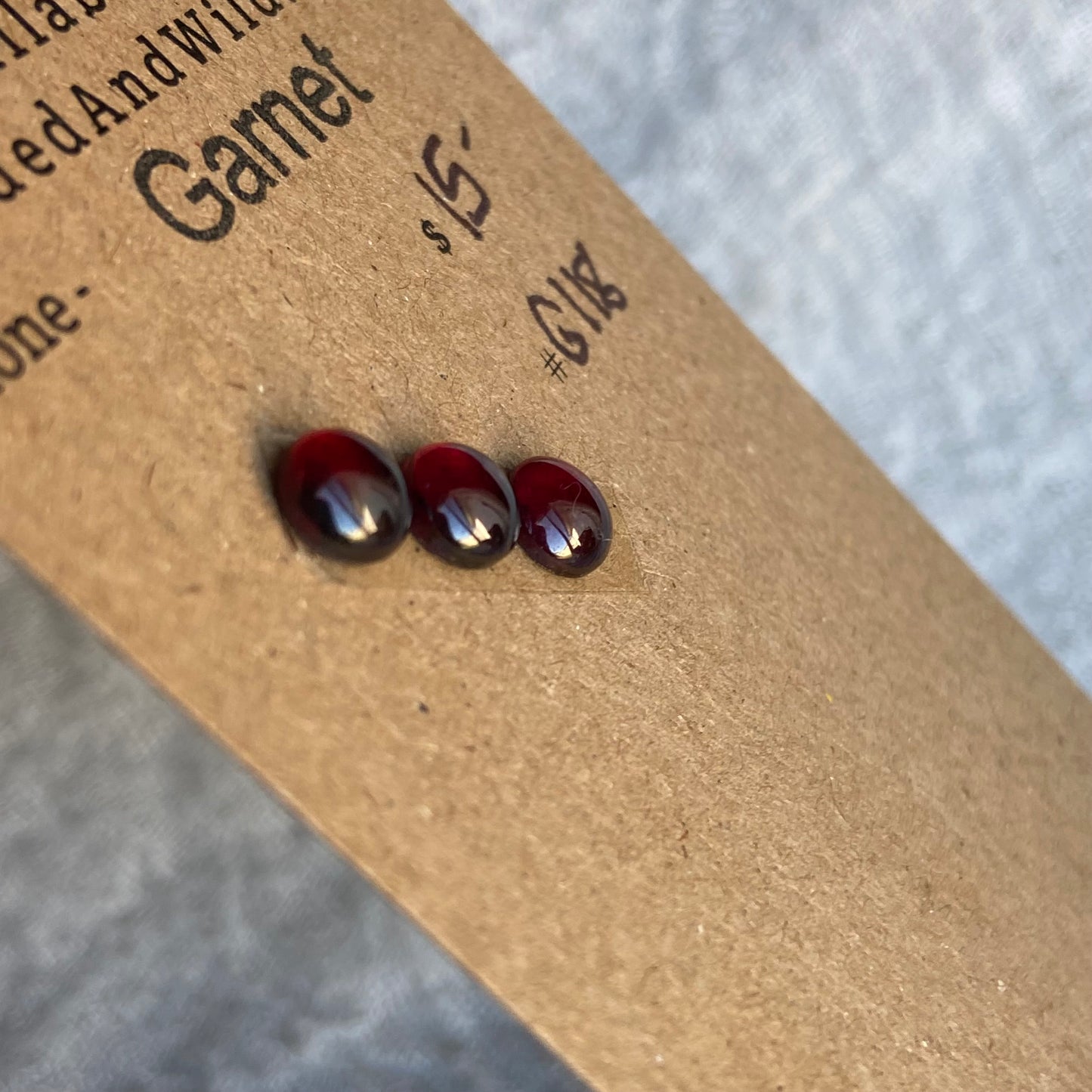 Garnet Cabochon - G118