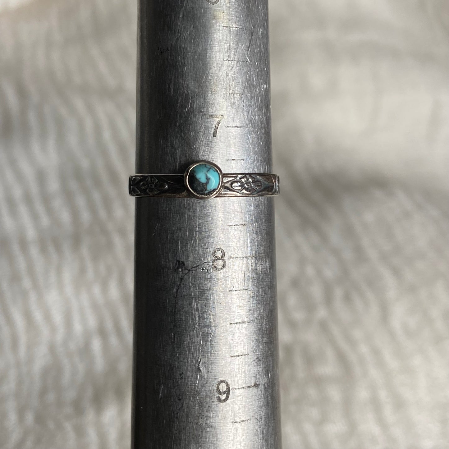 Sterling Silver Ring - R125 Size - 7.5