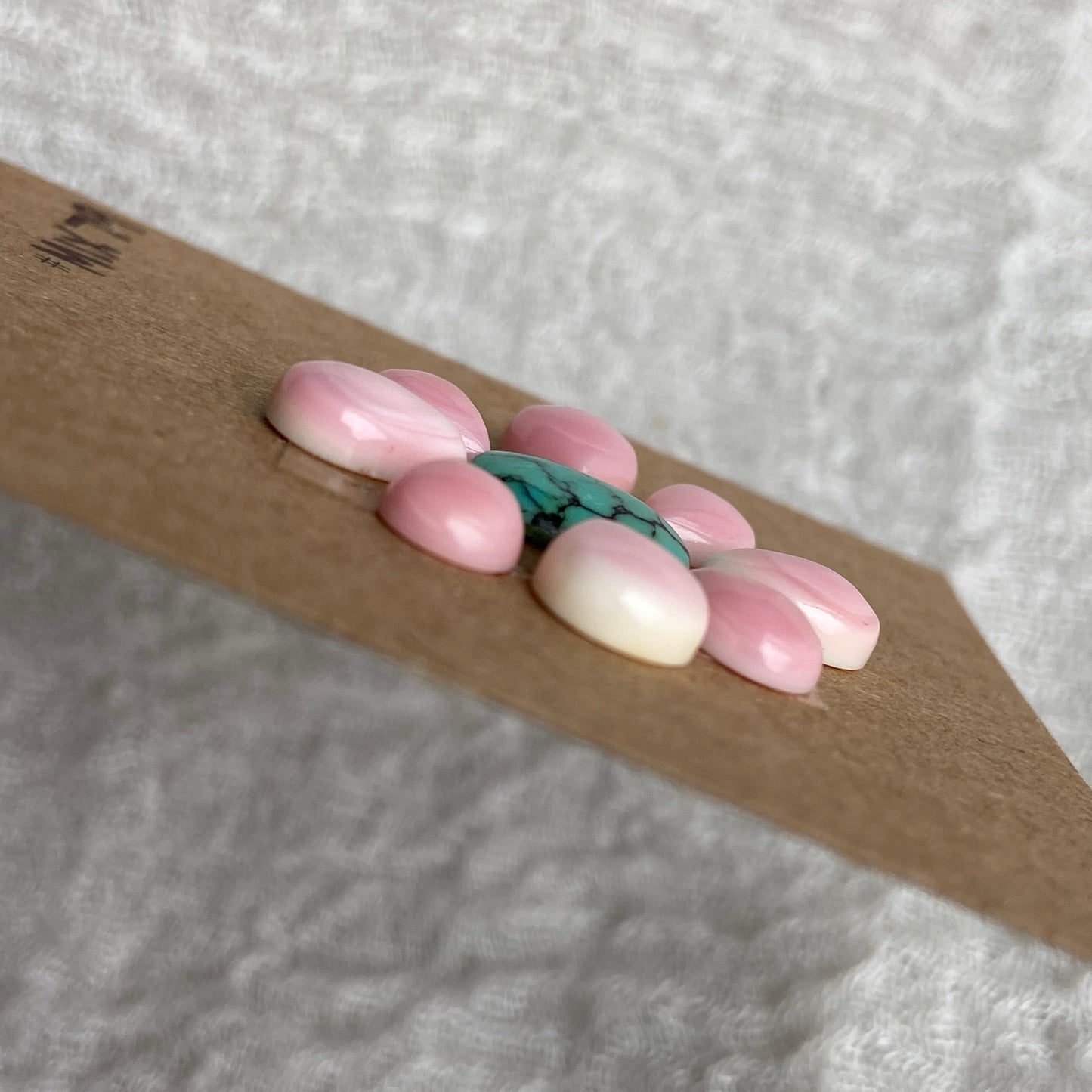 Hubei / Pink Conch Cabochon - Mix79