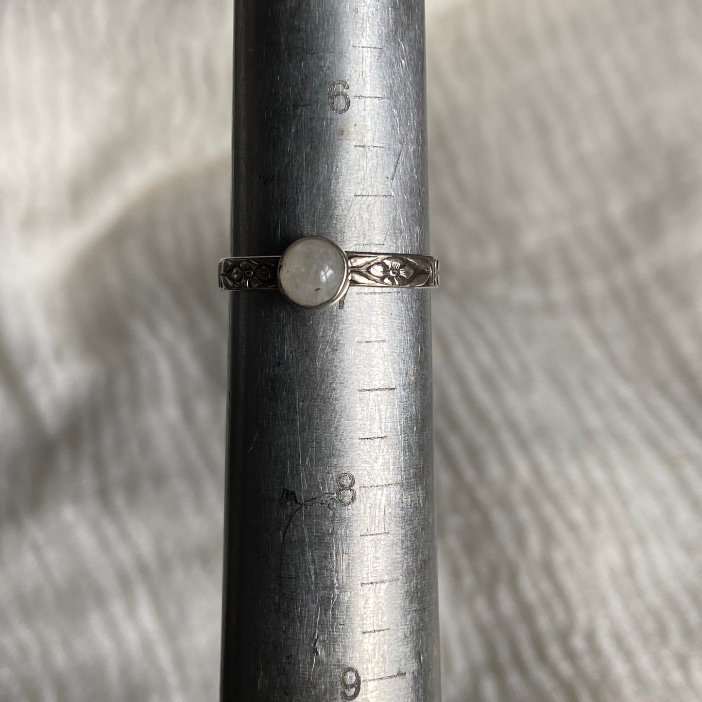 Sterling Silver Ring - R124 Size - 7