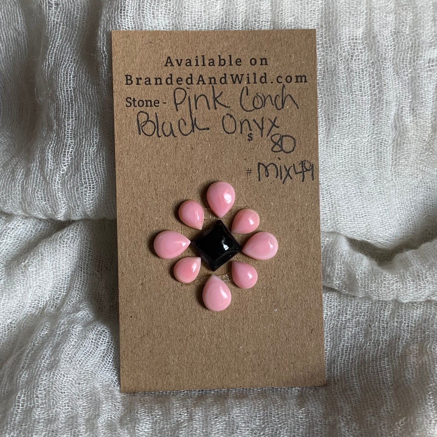 Black Onyx / Pink Conch Cabochon - Mix49