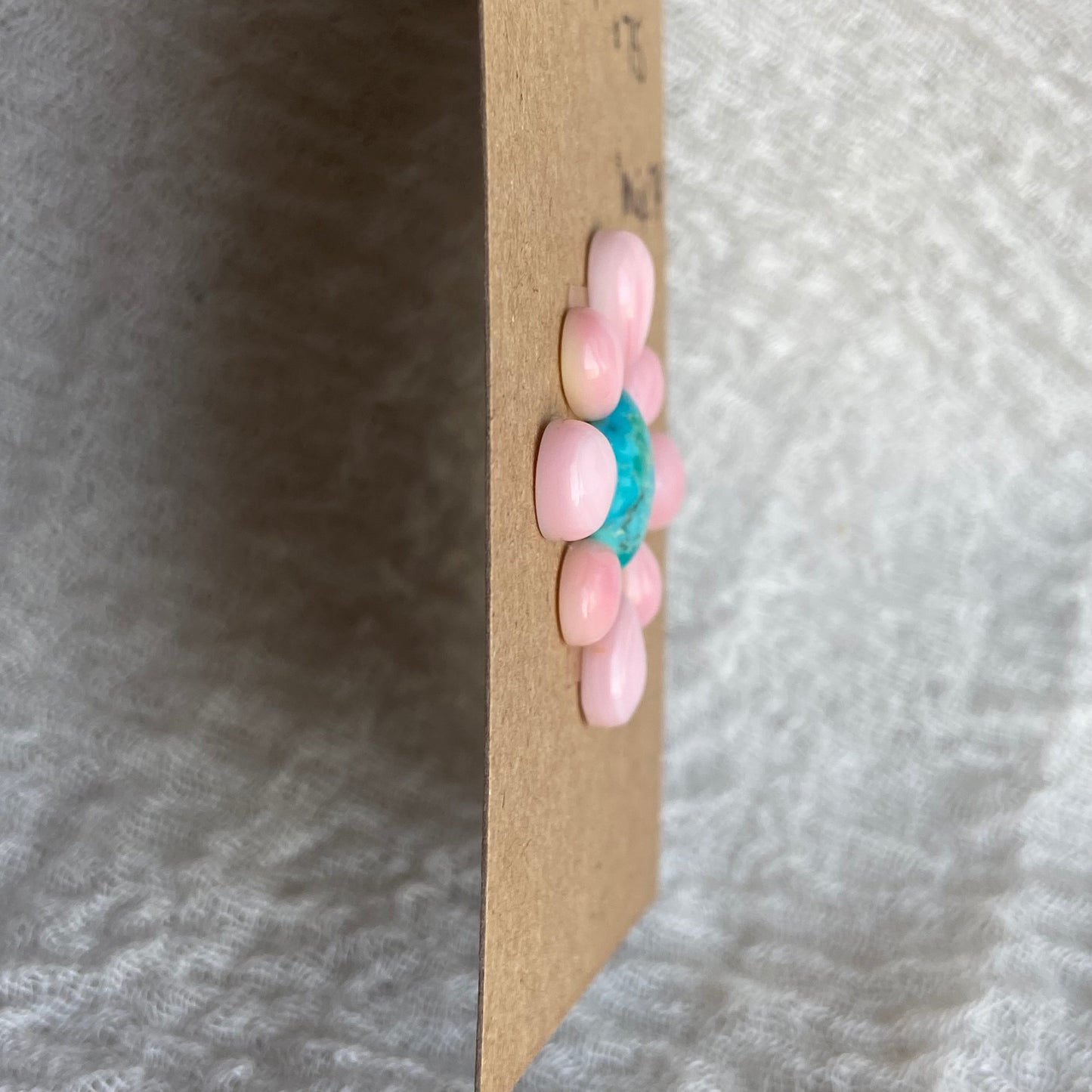 Pink Conch - Kingman Turquoise Cabochon - MIX74