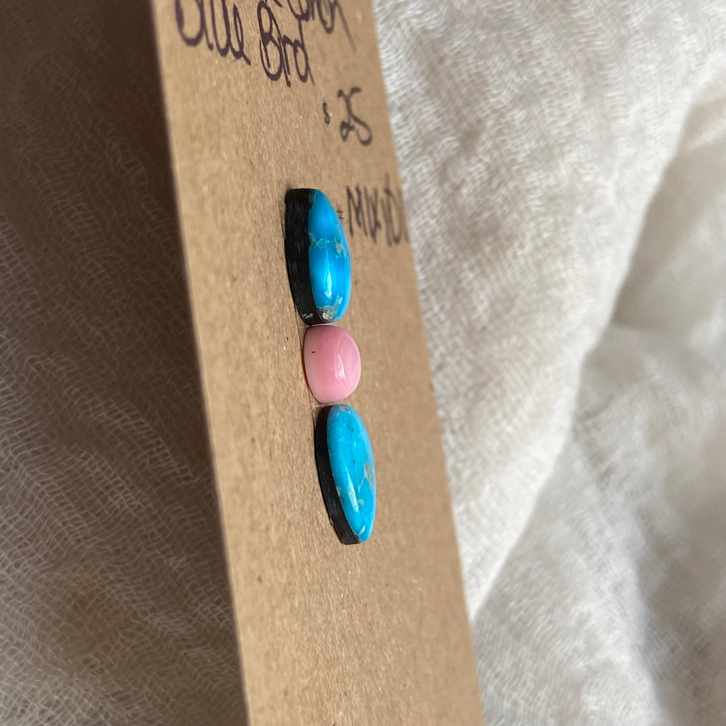 Blue Bird / Pink Conch Cabochon - MIX101