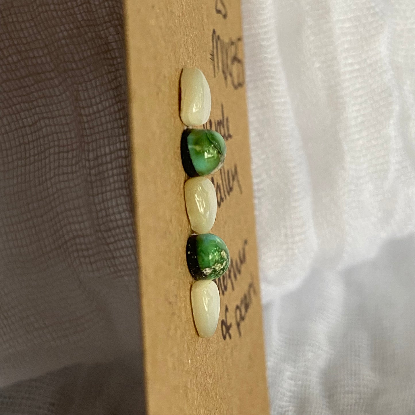 Mother of Pearl / Verde Valley Cabochon - MIX135
