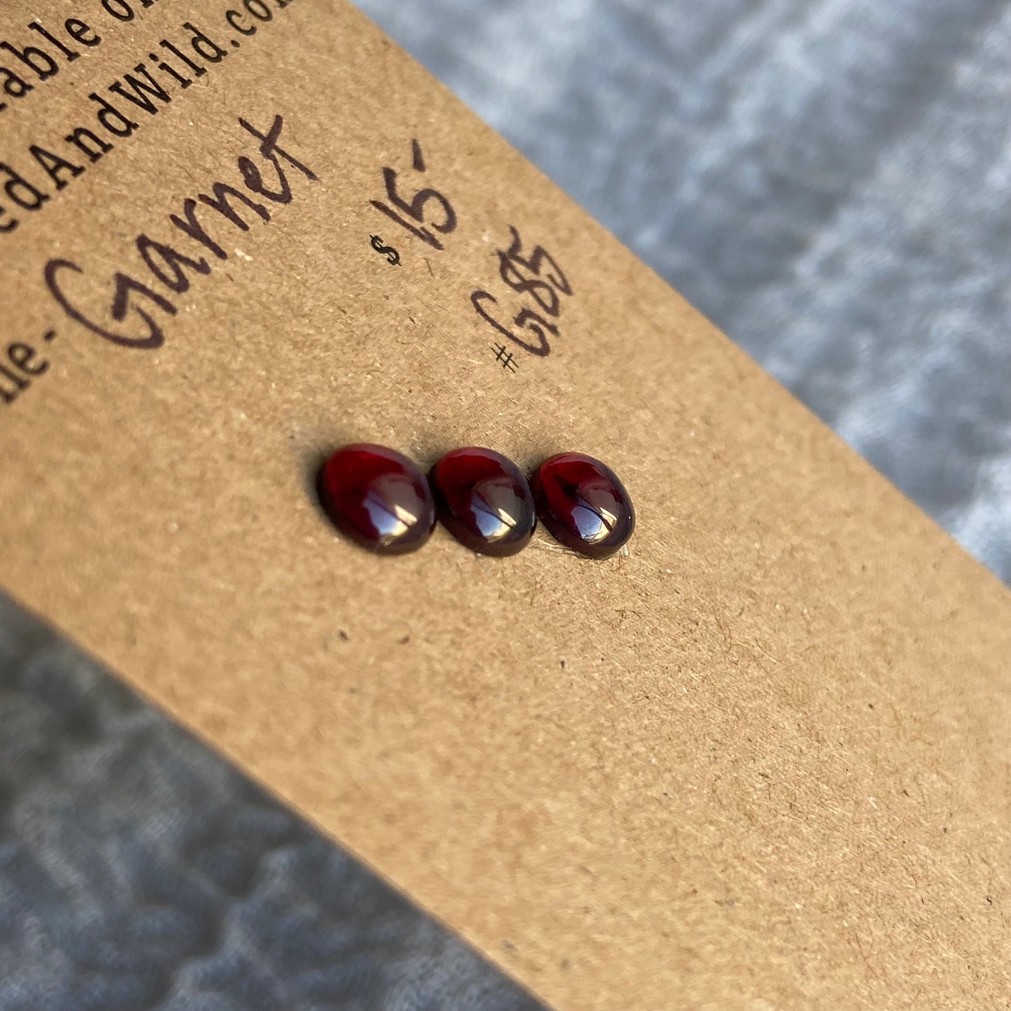 Garnet Cabochon - G85