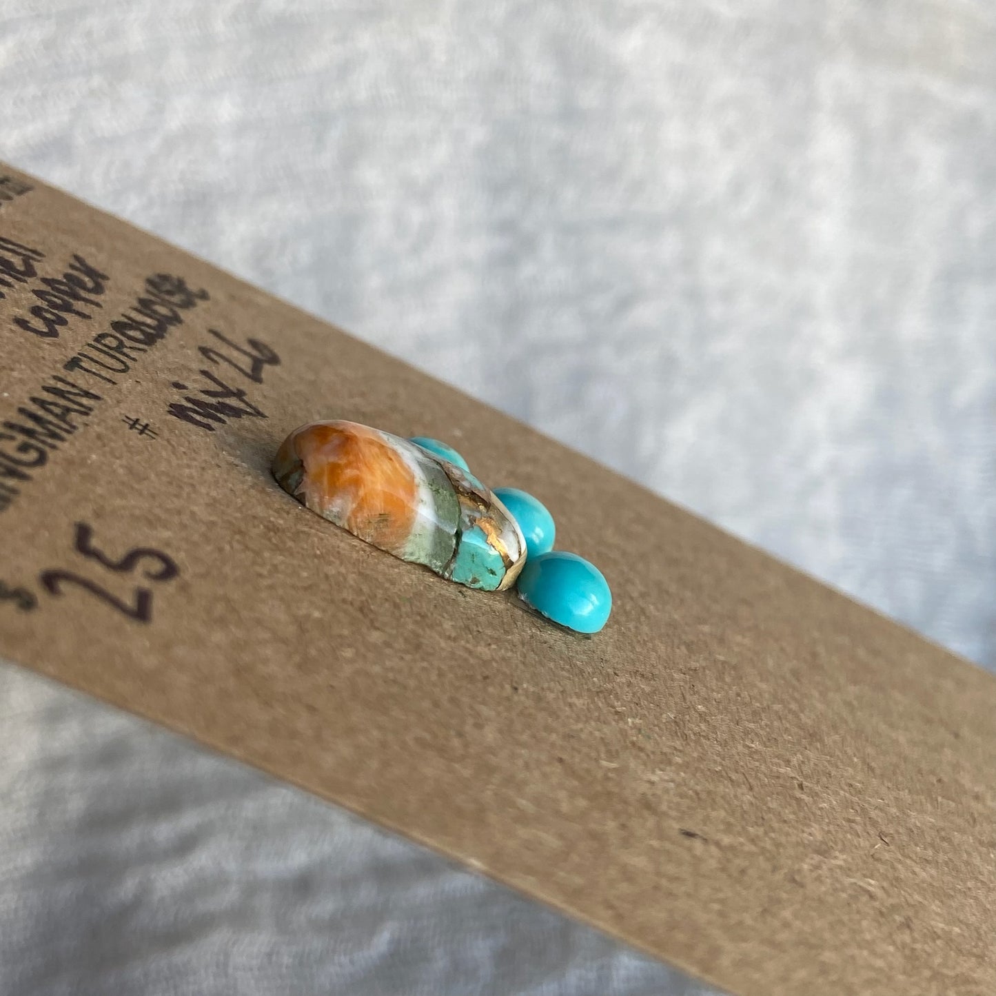 Kingman / Oyster Shell Cabochon - Mix26