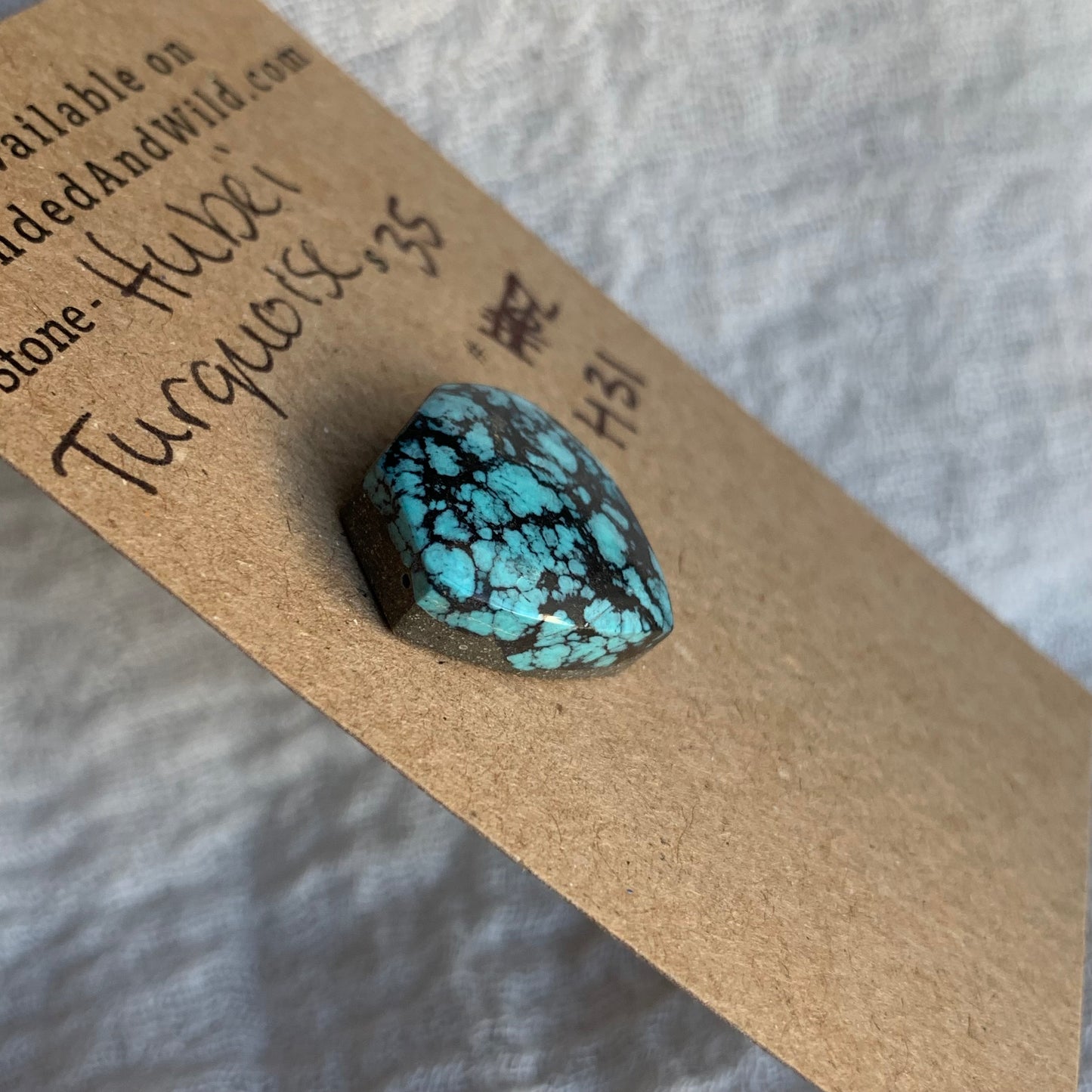 Hubei Cabochon - H31