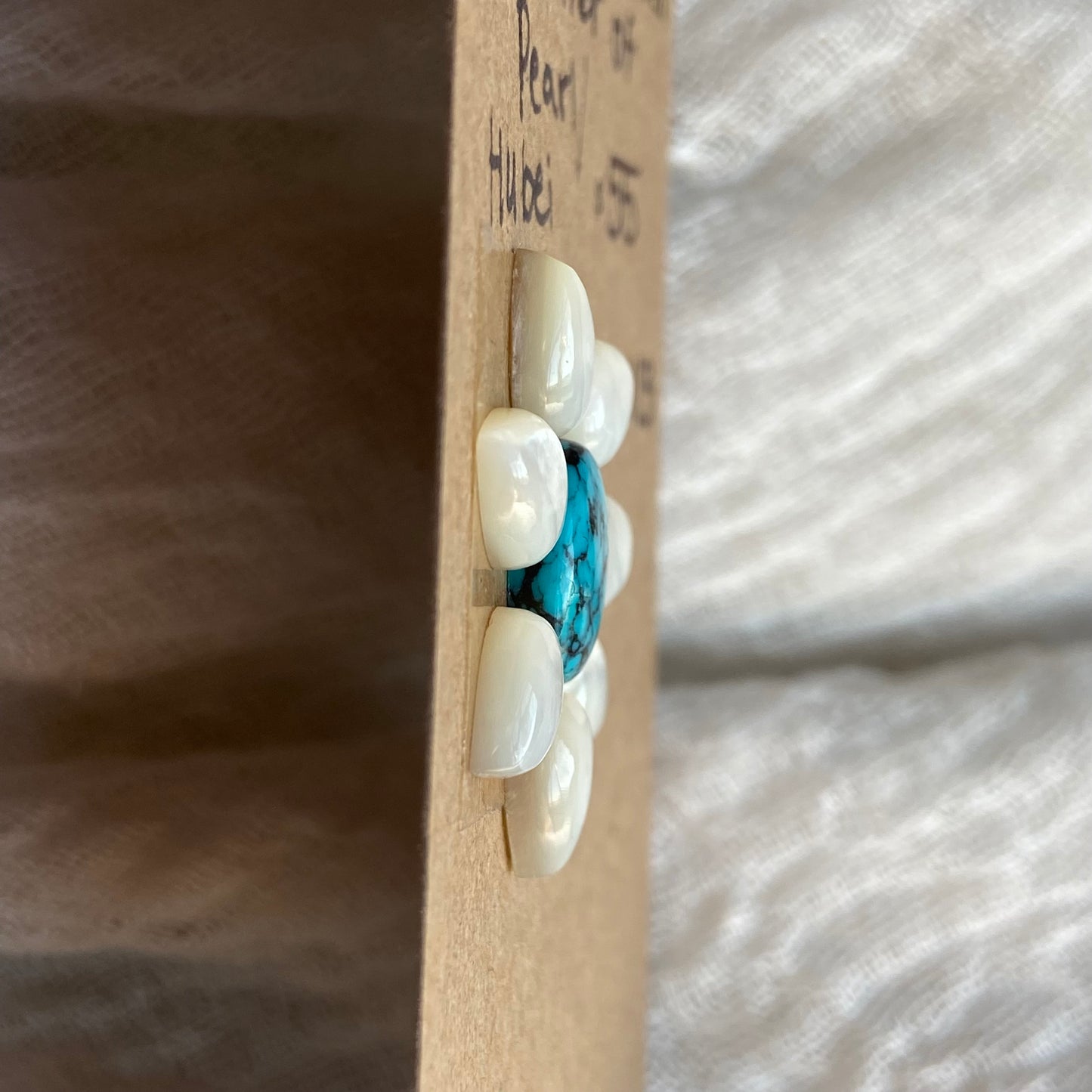 Mother of Pearl / Hubei Cabochon - MIX113