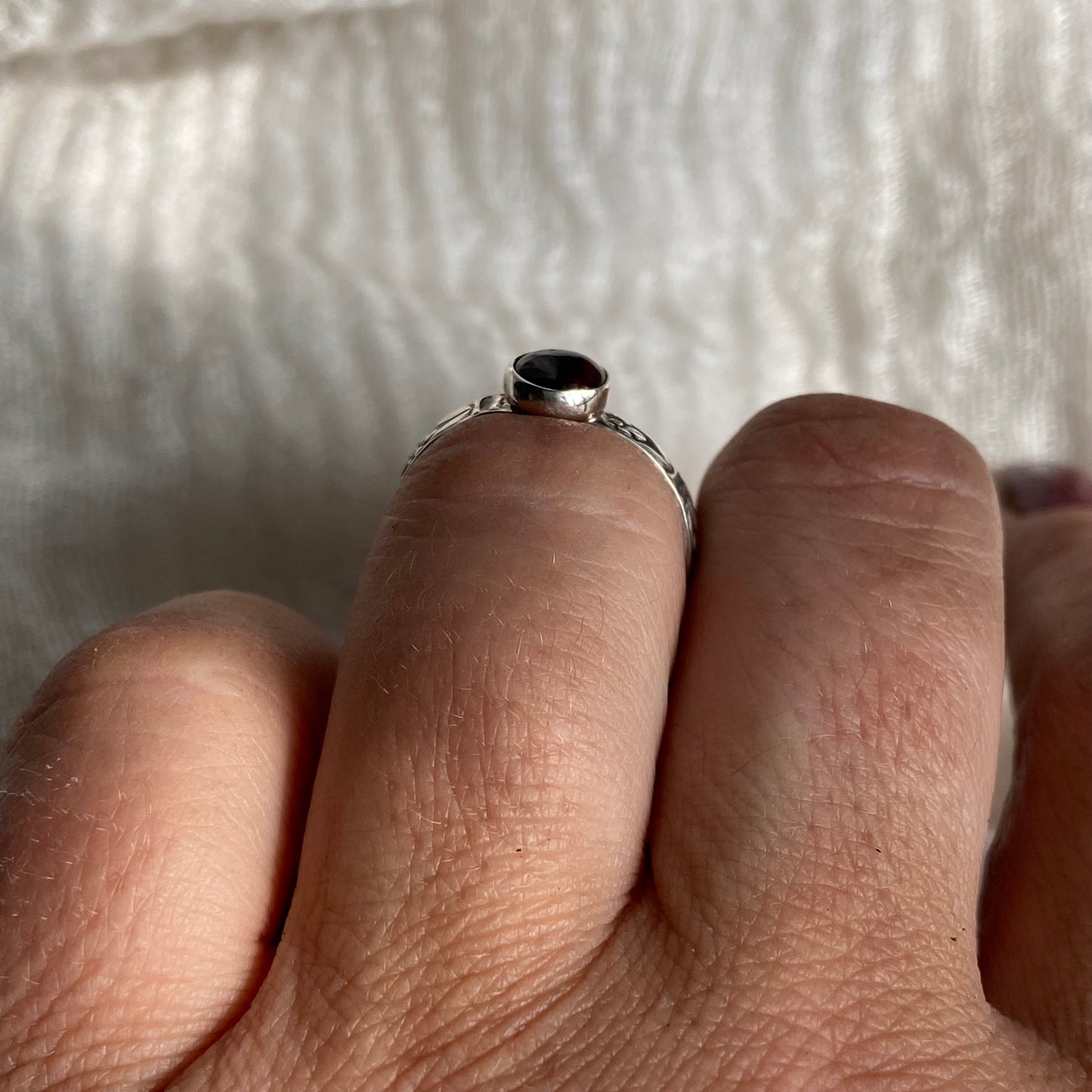 Sterling Silver Ring - R104 Size - 7