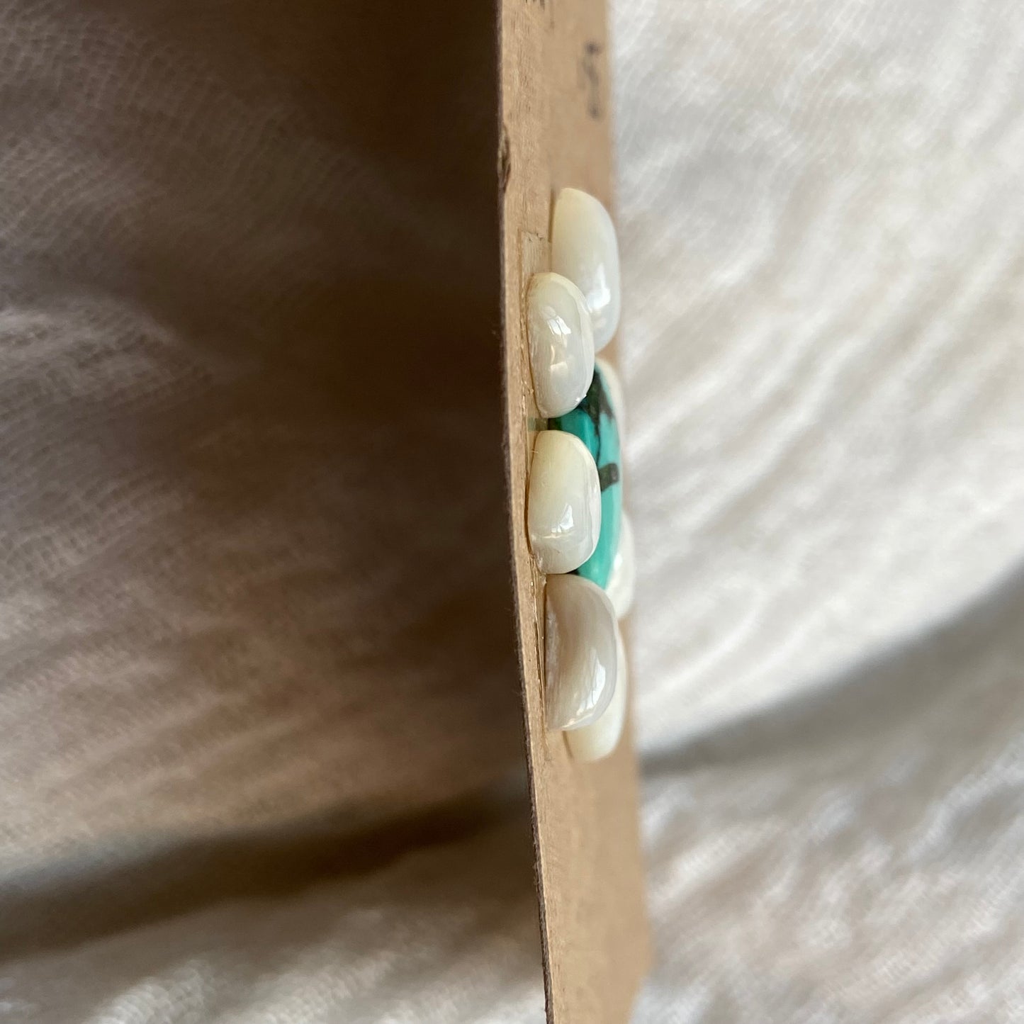 Mother of Pearl / Hubei Cabochon - MIX111