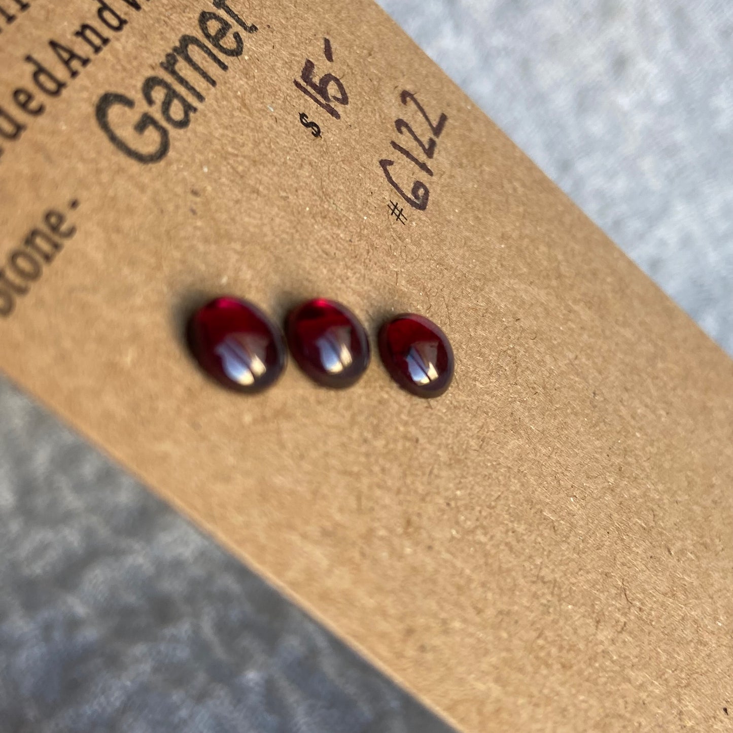 Garnet Cabochon - G122