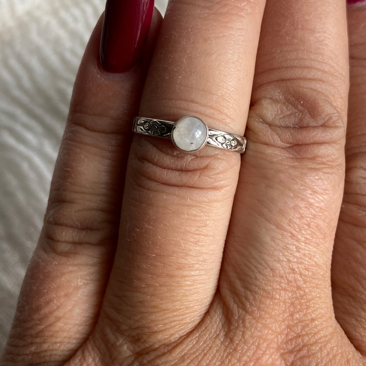 Sterling Silver Ring - R124 Size - 7