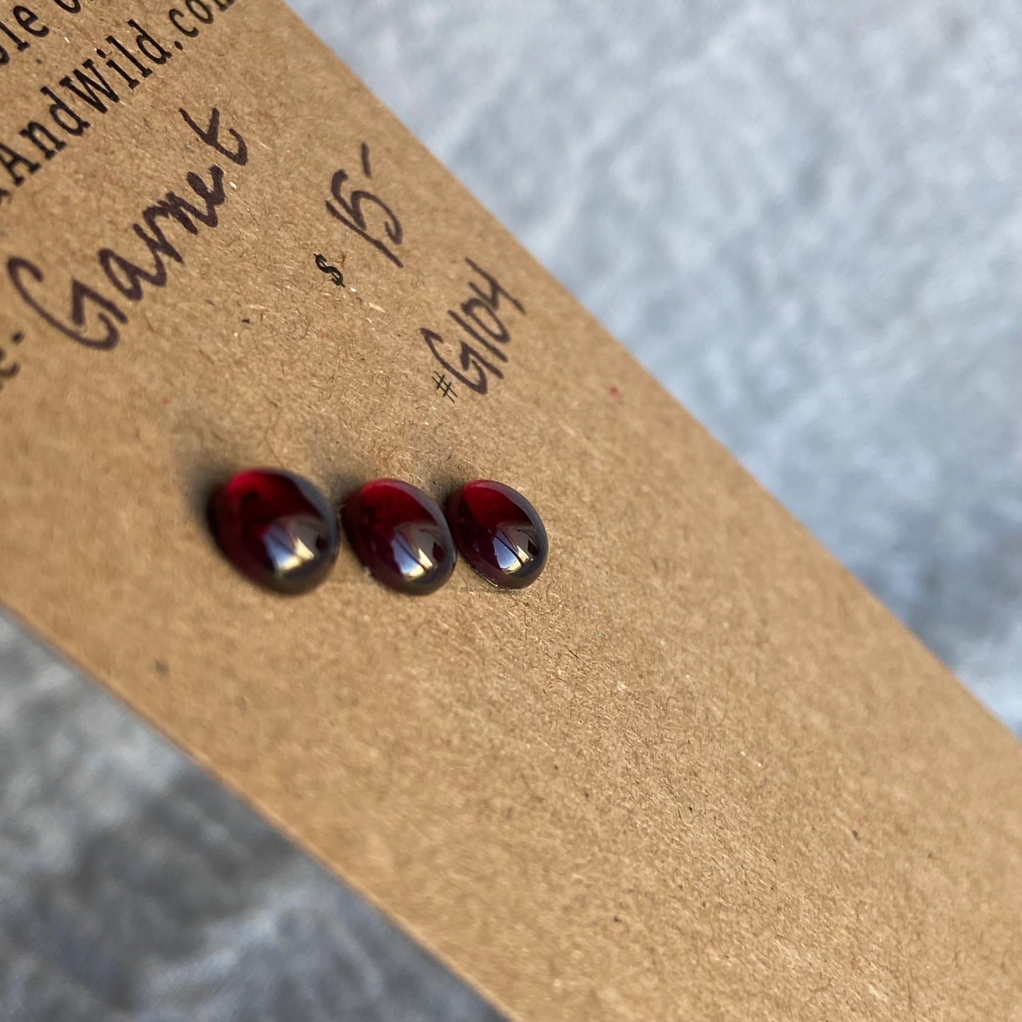 Garnet Cabochon - G104