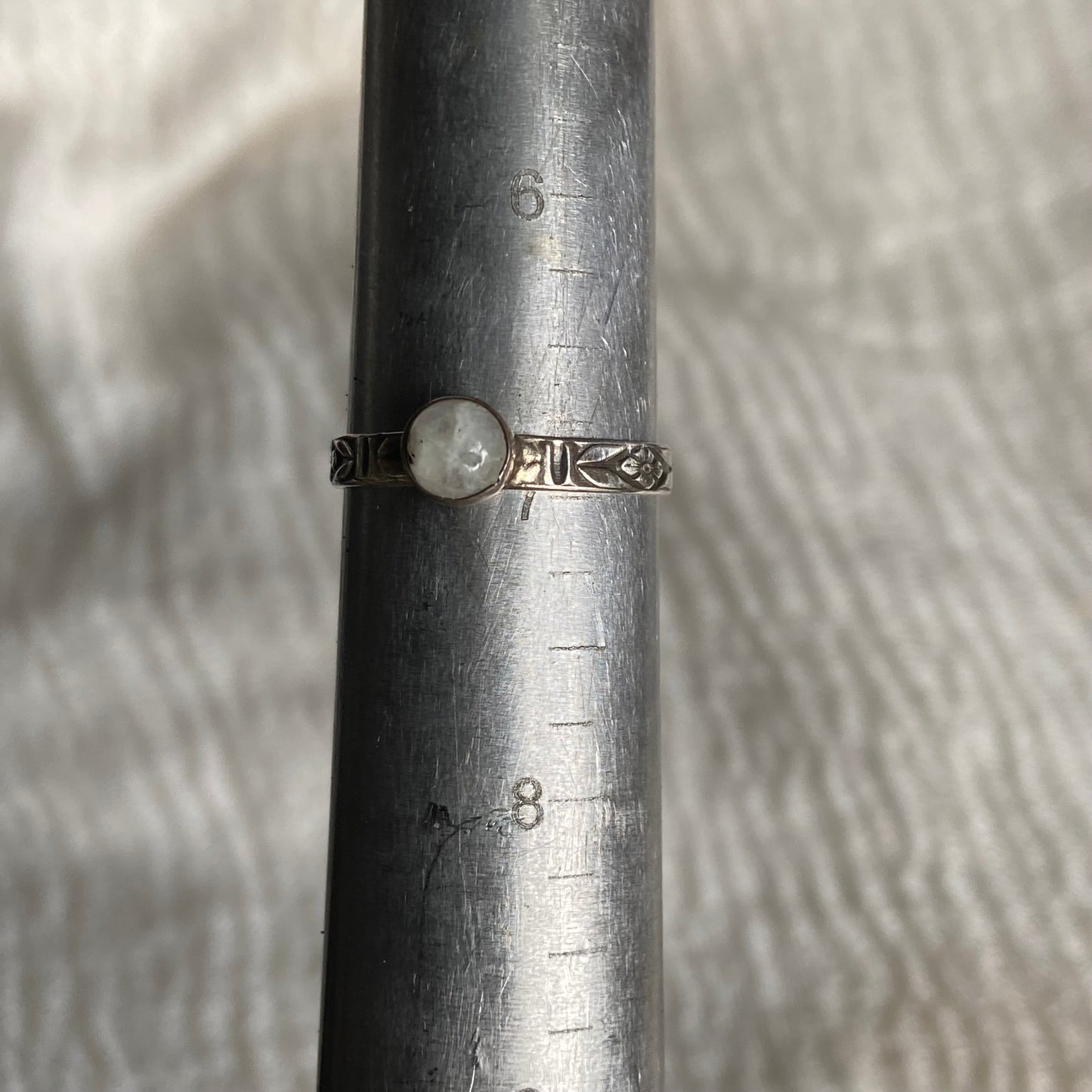 Sterling Silver Ring - R119 Size - 7