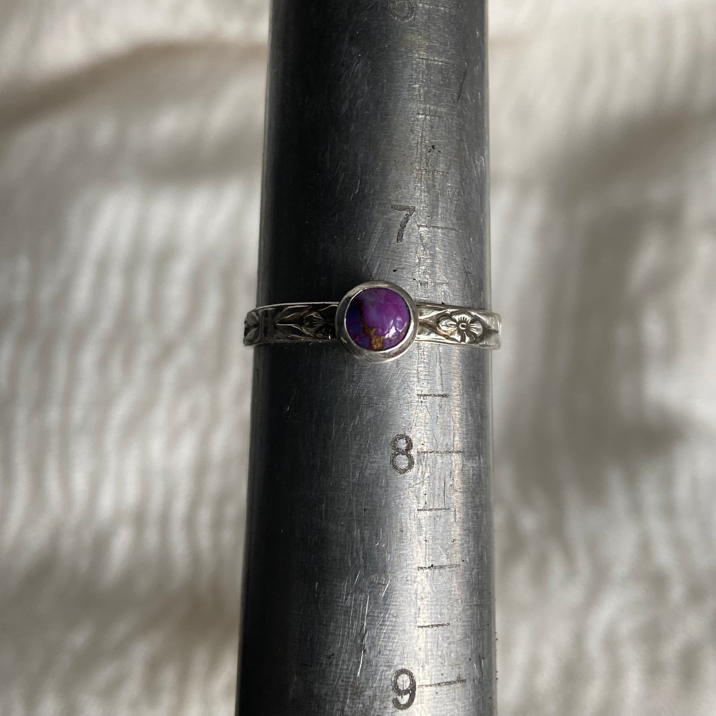 Sterling Silver Ring - R120 Size - 7.5