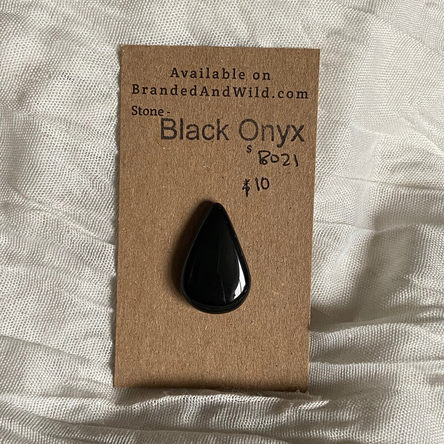 Black Onyx - Cabochon - B021 00391937-DE6A-4C0D-871D-32A7FE1EB64B Brandedandwild.com