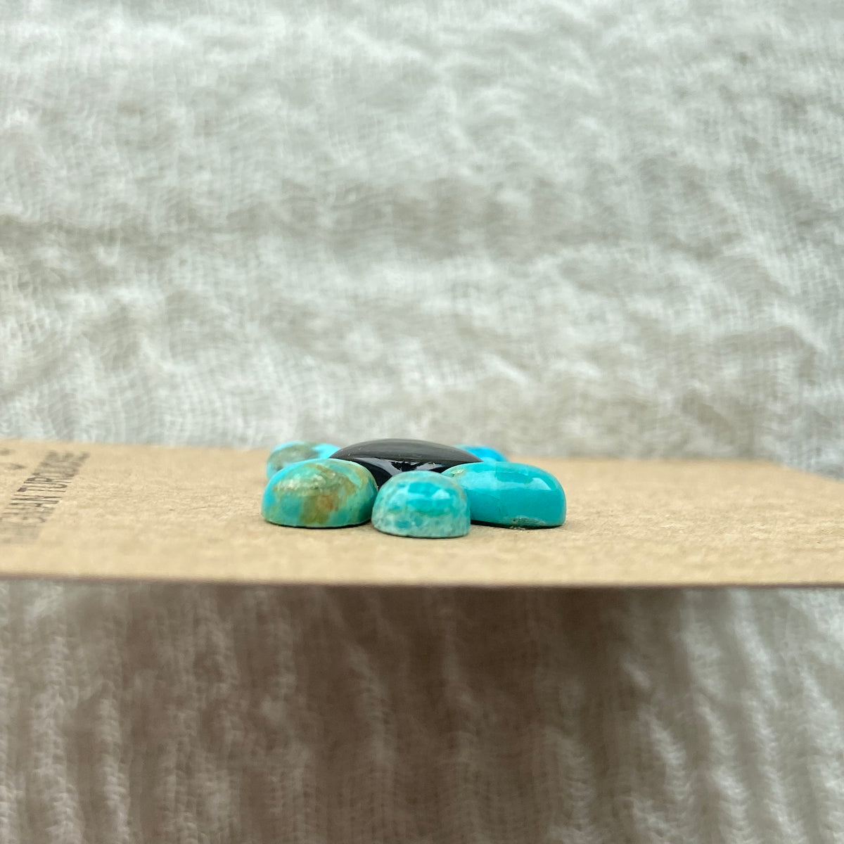 Kingman / Black Onyx Cabochon - Mix101
