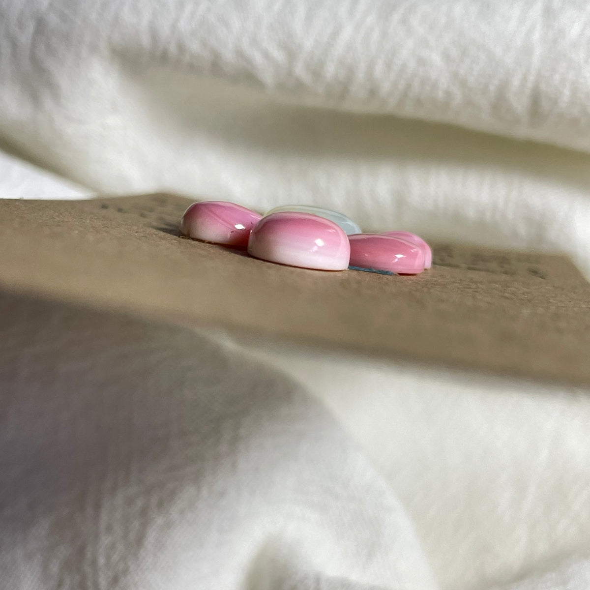 Pink Conch / Kingman Turquoise Cabochon - MIX100