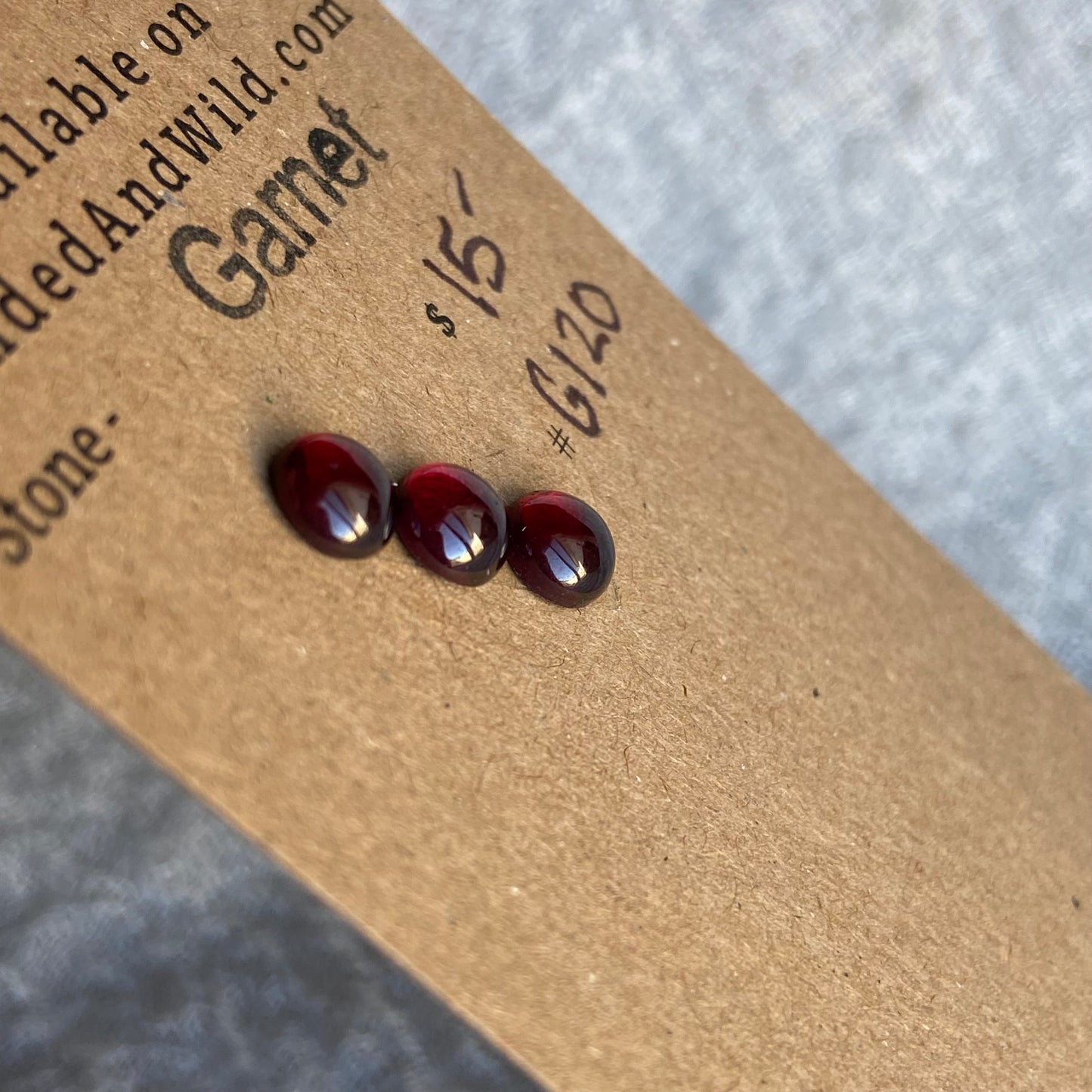 Garnet Cabochon - G120