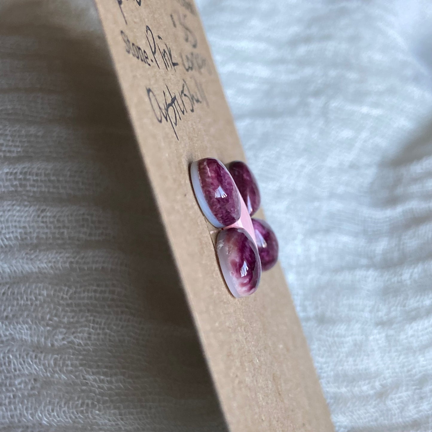 Pink Conch / Oyster Shell Cabochon - P018