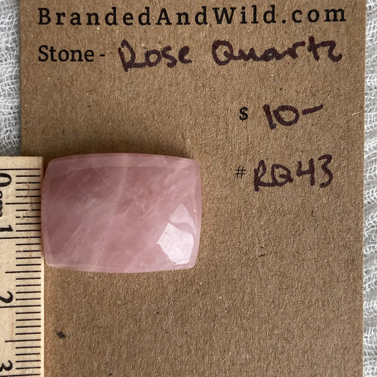 Rose Quartz Cabochon - RQ43