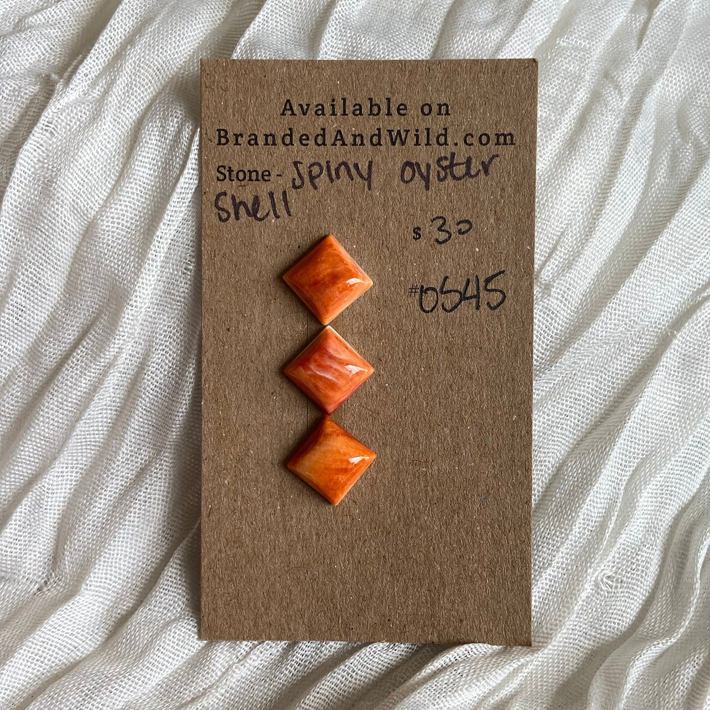 Oystershell Cabochon - OS45 06C7F243-4BDC-479F-A22D-B8C0AA6E0D9D Brandedandwild.com