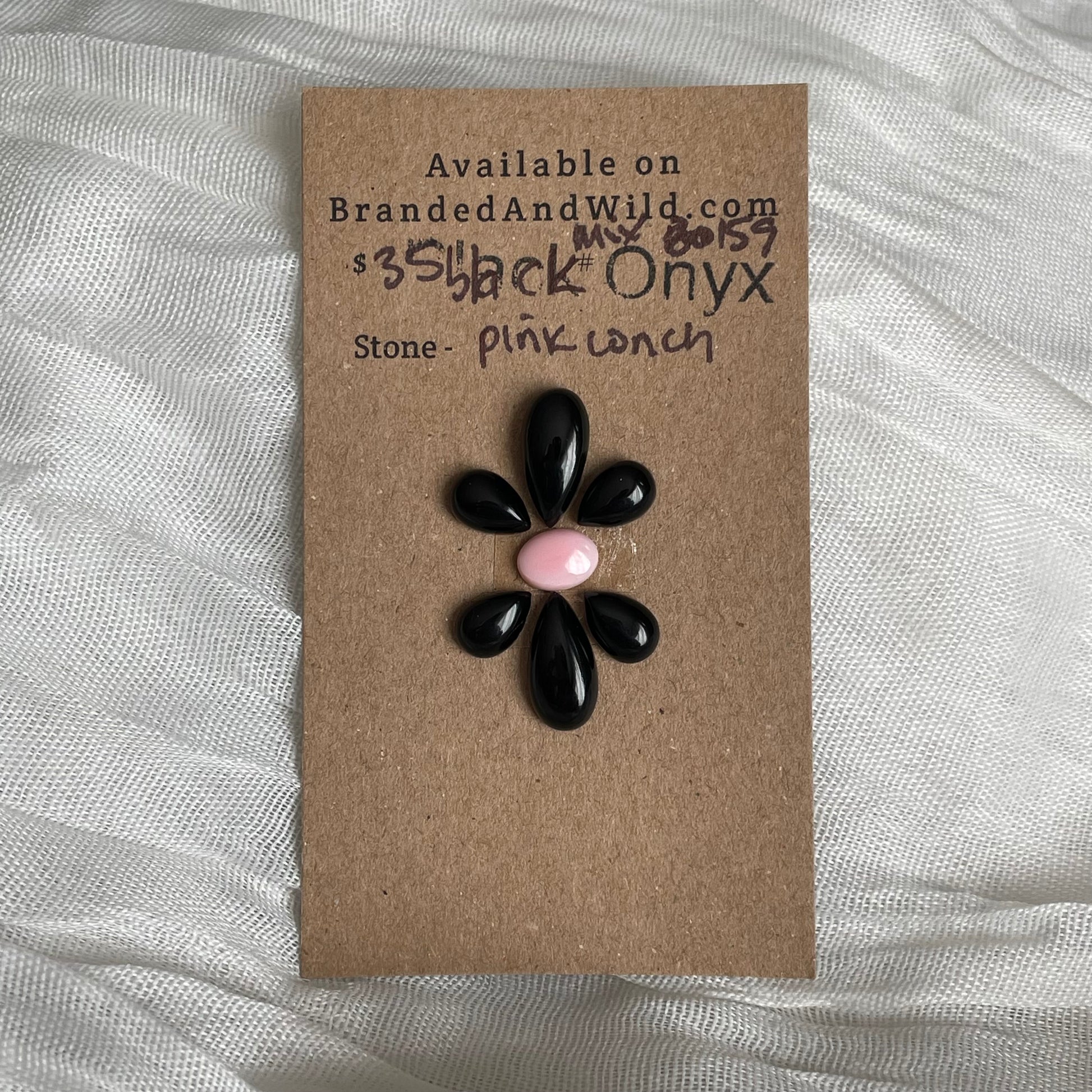 Black Onyx / Pink Conch Cabochon - MIX159 07AE105D-70EB-4A3D-90E4-155B969173A5 Brandedandwild.com