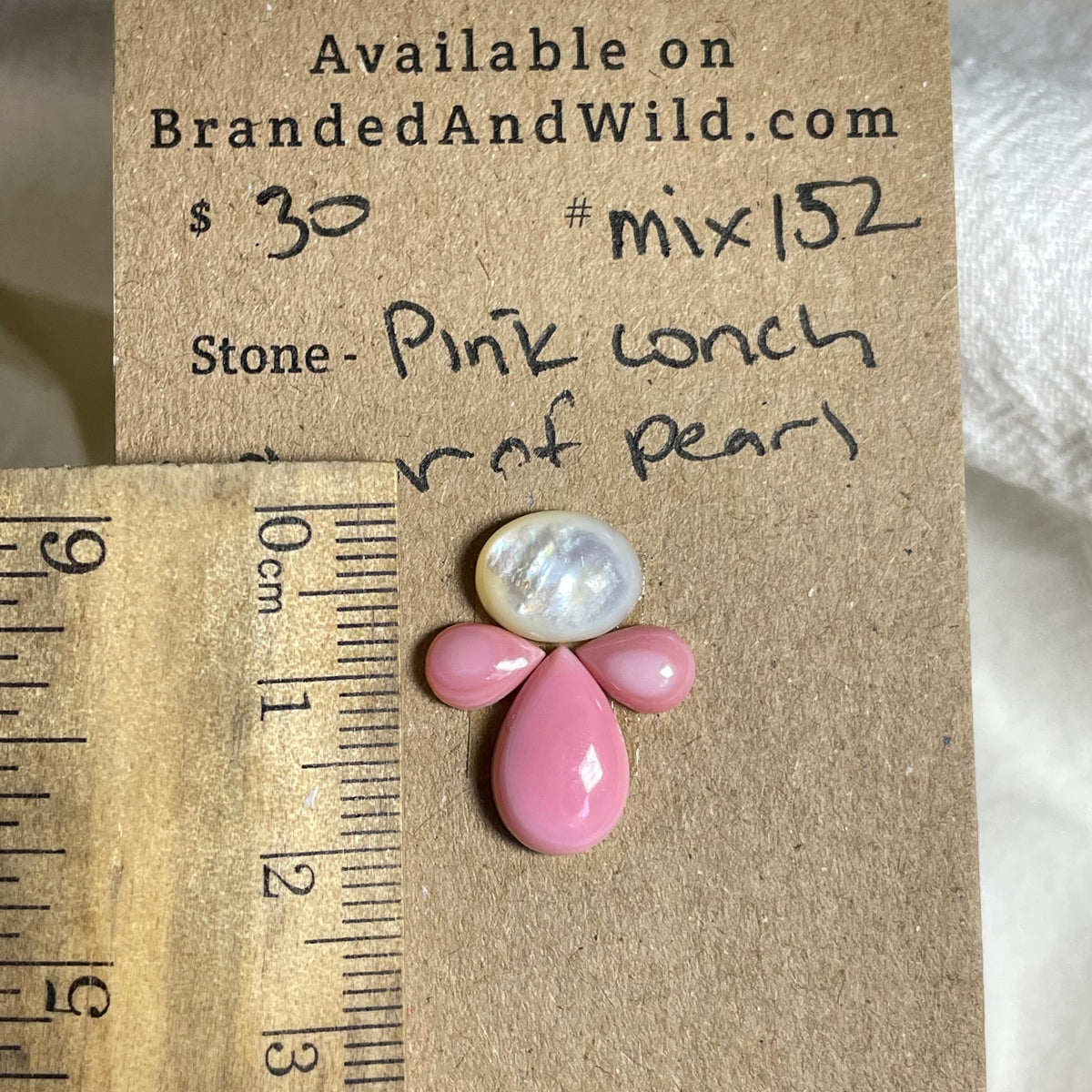 Pink Conch / Kingman Turquoise Cabochon - Mix152