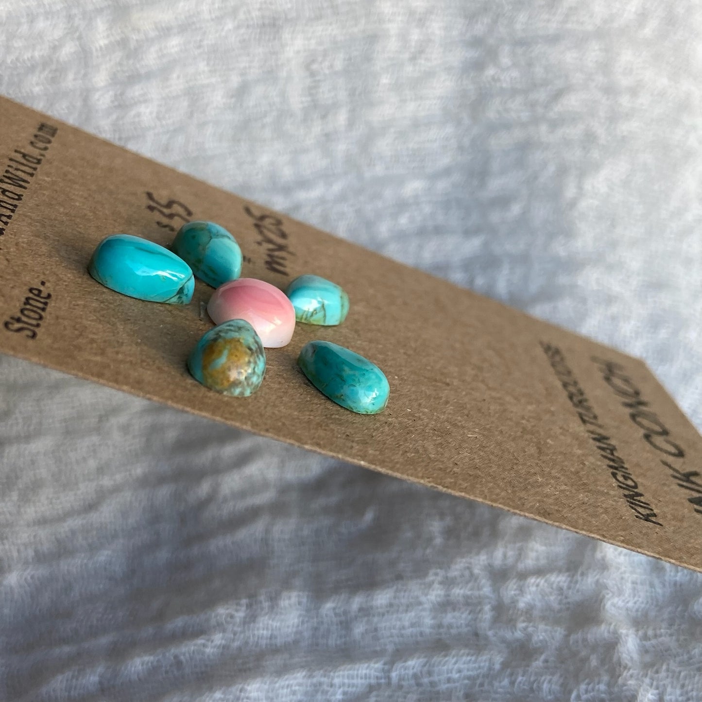 Kingman / Pink Conch Cabochon - Mix25