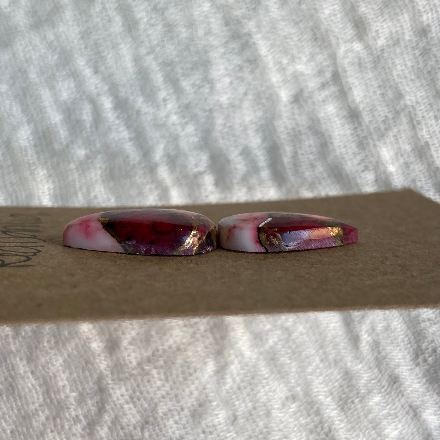Red Dahlia Cabochon - RD68