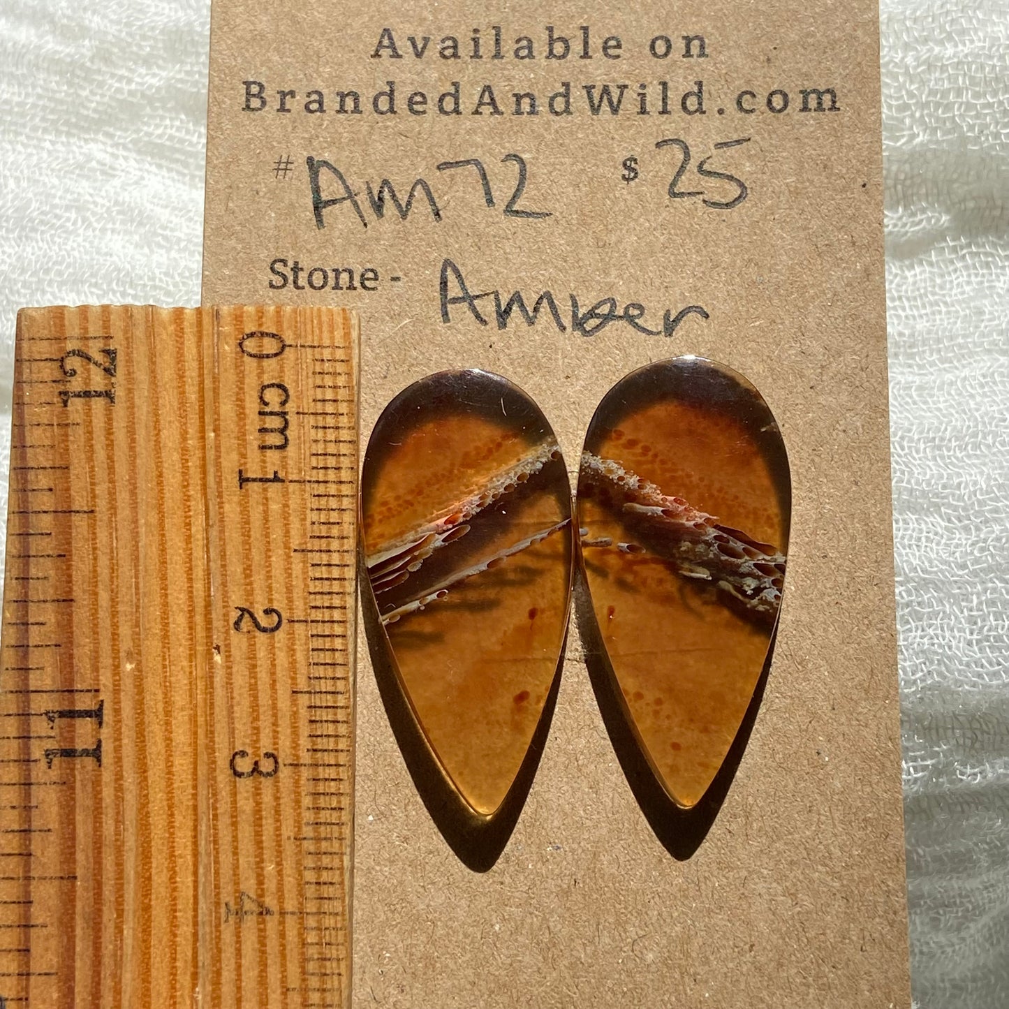 Amber Cabochon AM72